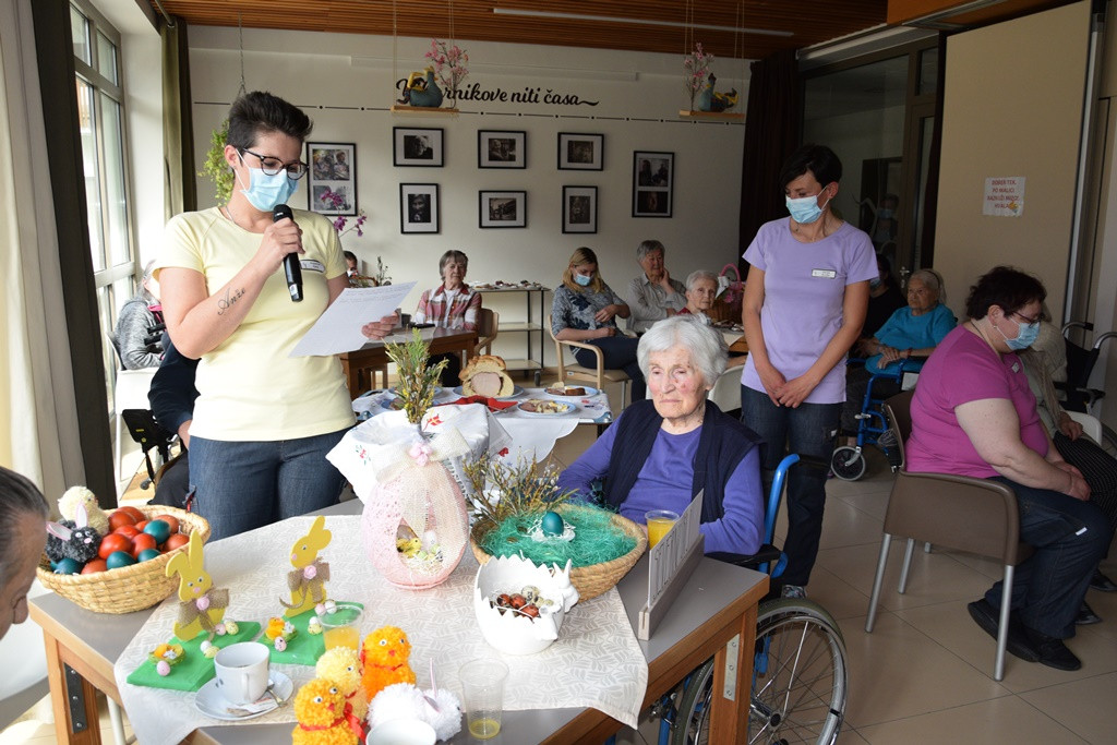 Viharniška velikonočna košara 2021