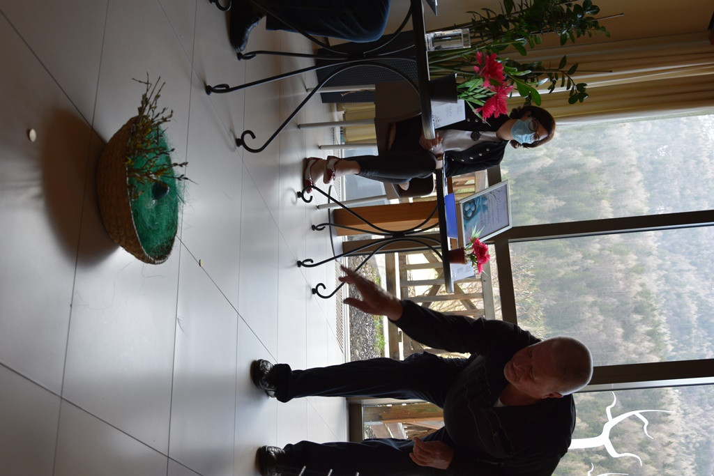 Viharniška velikonočna košara 2021