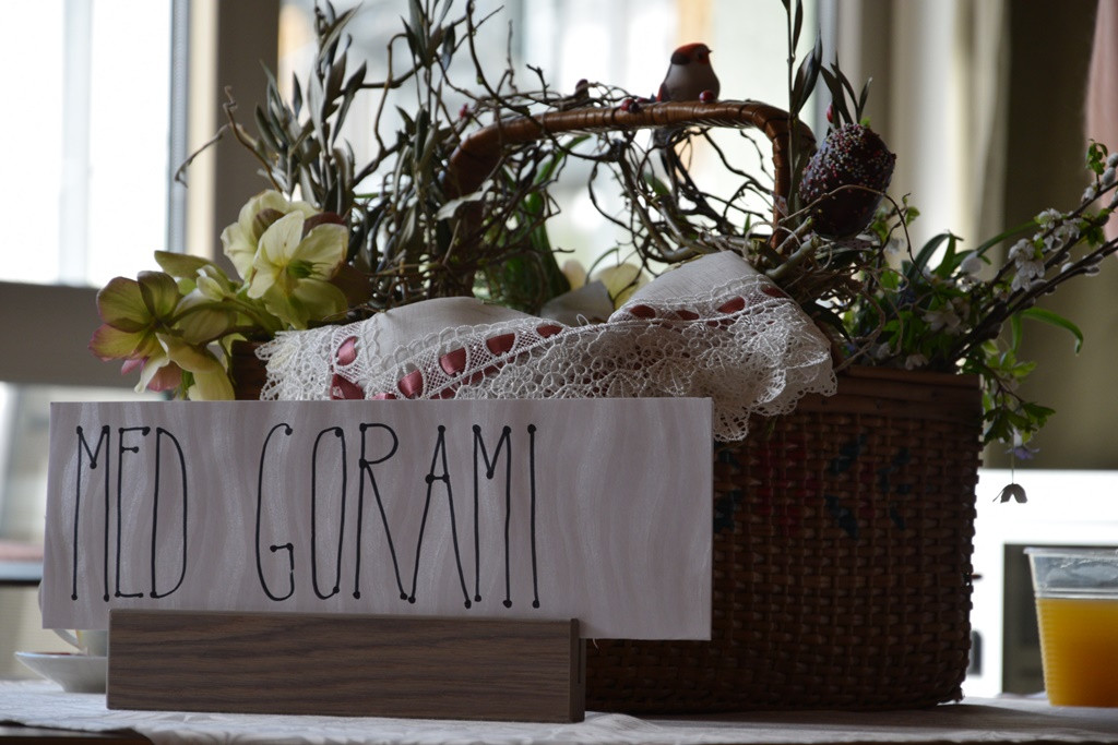 Viharniška velikonočna košara 2021