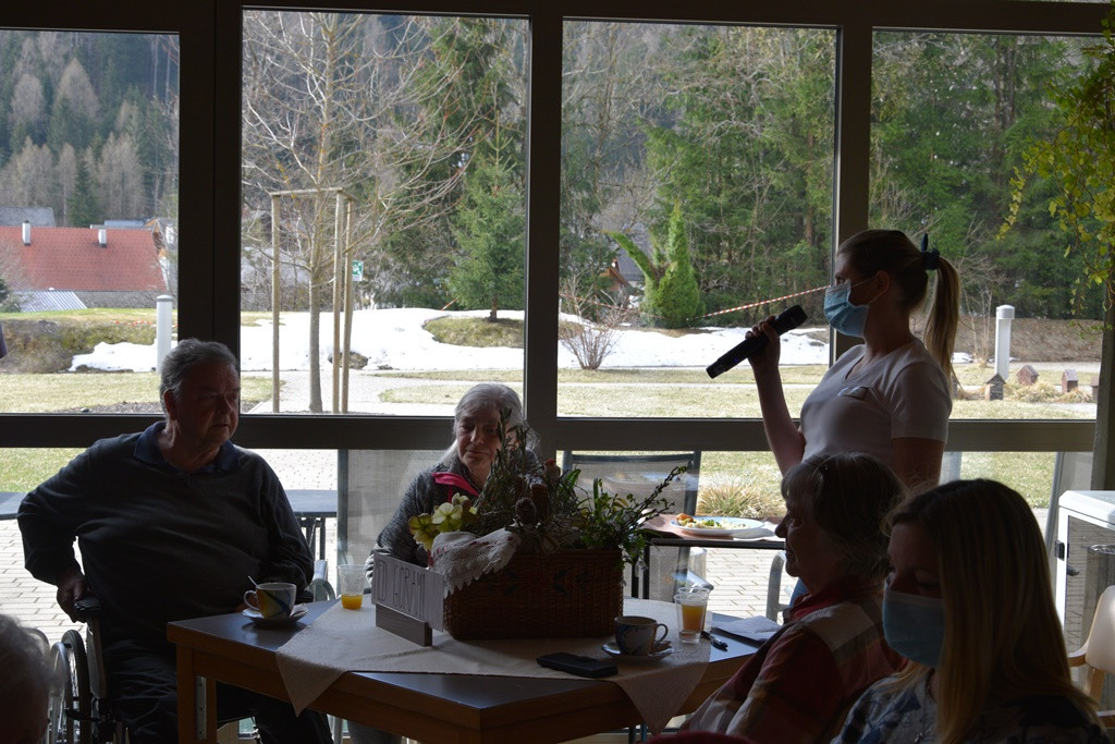 Viharniška velikonočna košara 2021