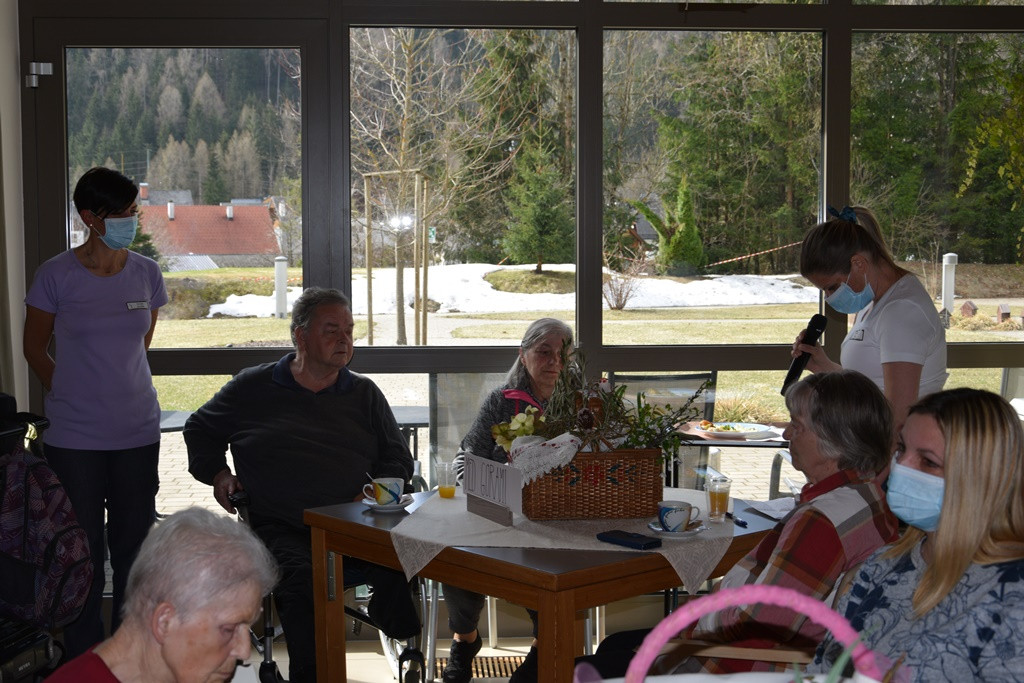 Viharniška velikonočna košara 2021