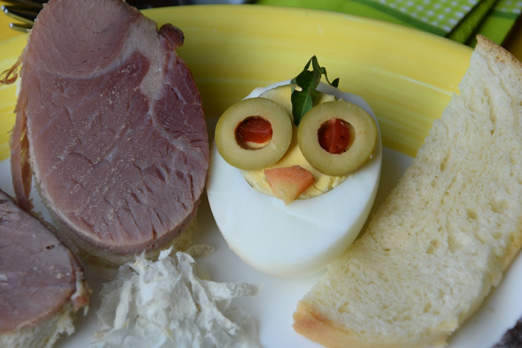 Viharniška velikonočna košara 2021