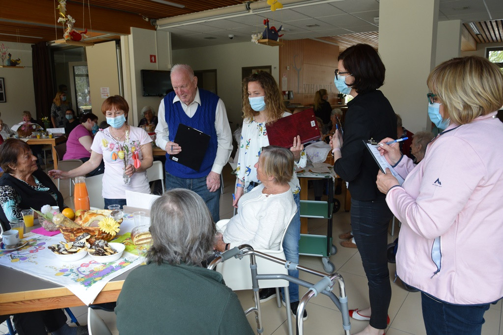 Viharniška velikonočna košara 2021