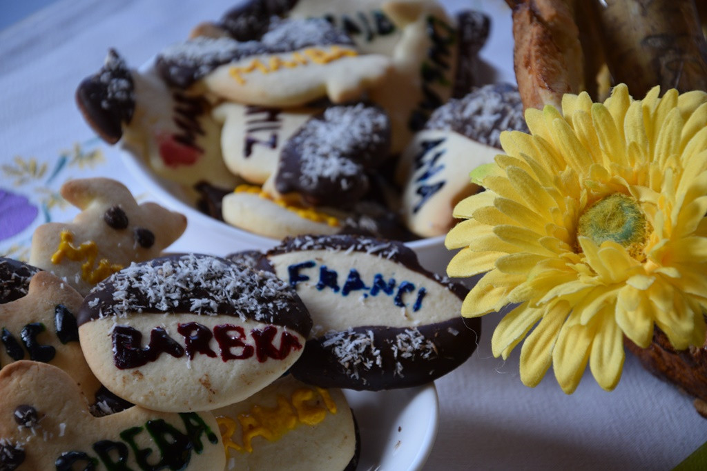 Viharniška velikonočna košara 2021