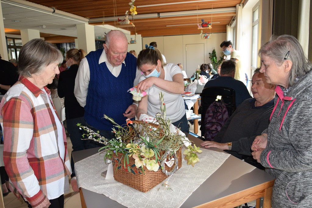 Viharniška velikonočna košara 2021