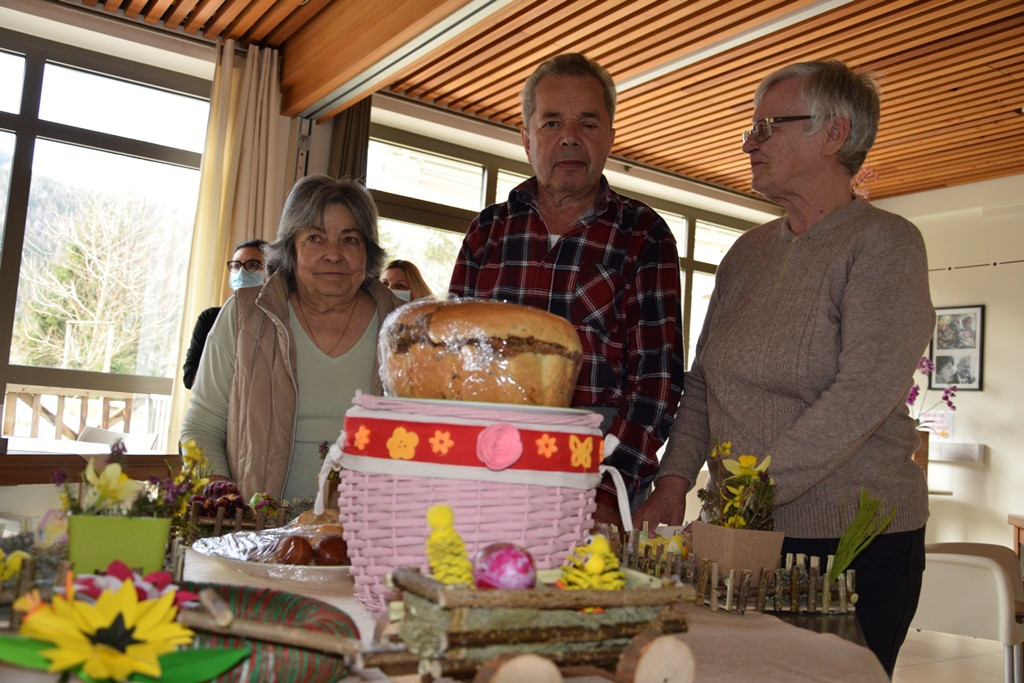 Viharniška velikonočna košara 2021