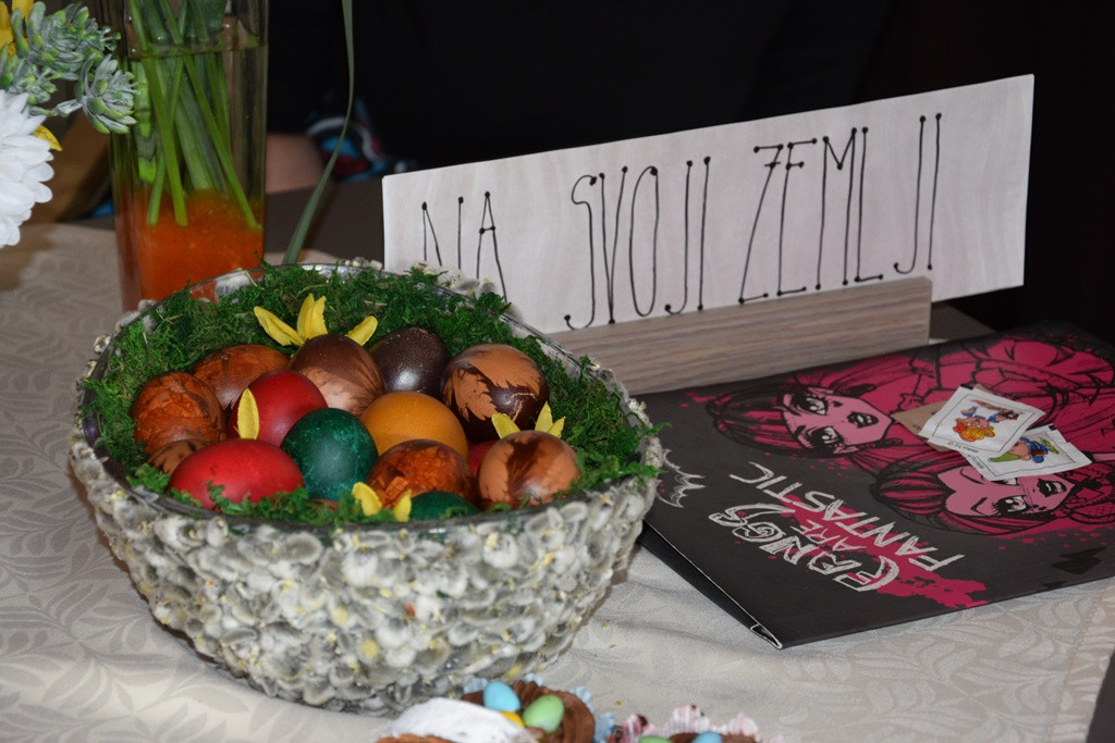 Viharniška velikonočna košara 2021