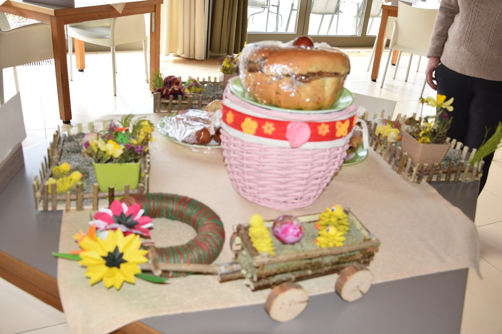 Viharniška velikonočna košara 2021