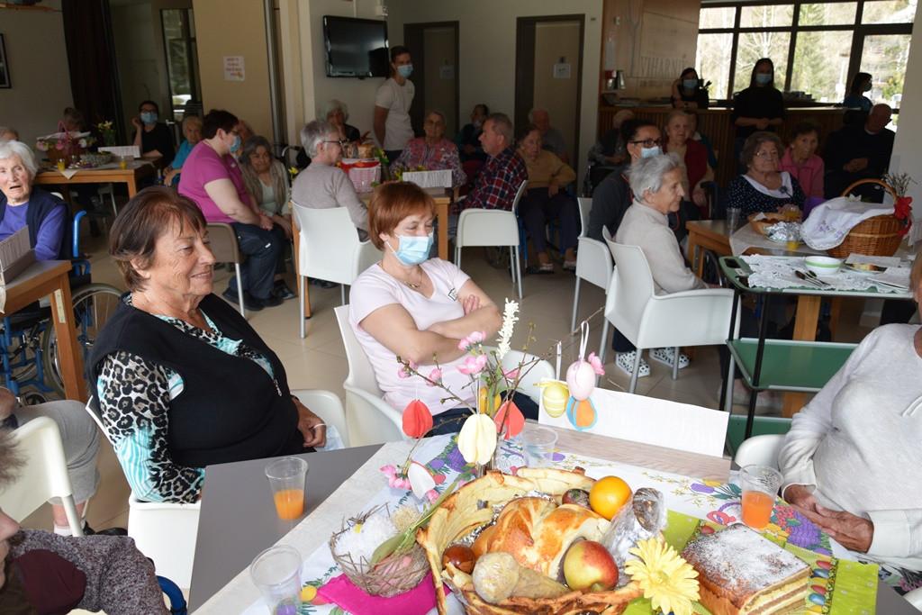 Viharniška velikonočna košara 2021