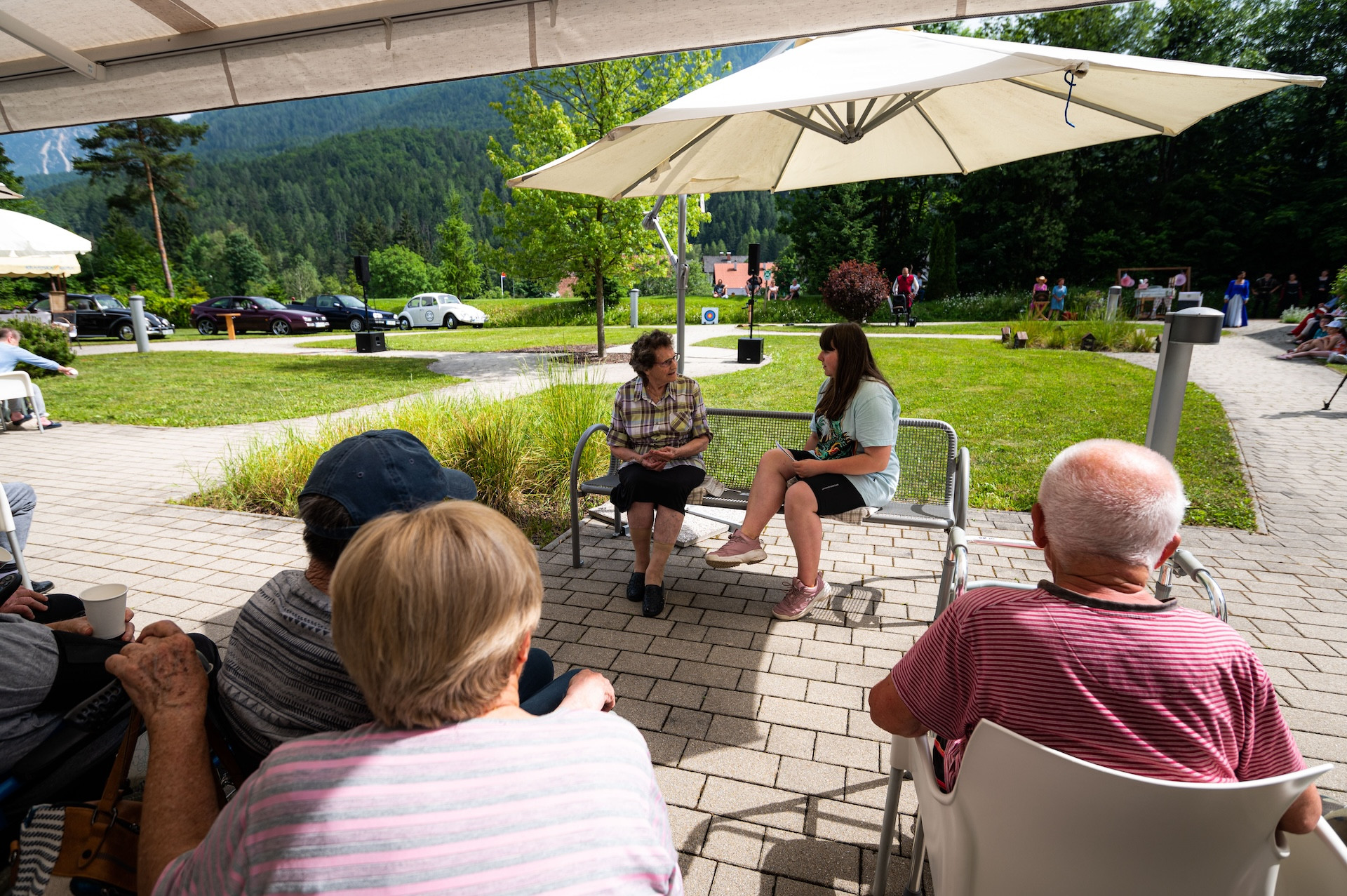 Z Viharnikom skozi čas - v parku doma