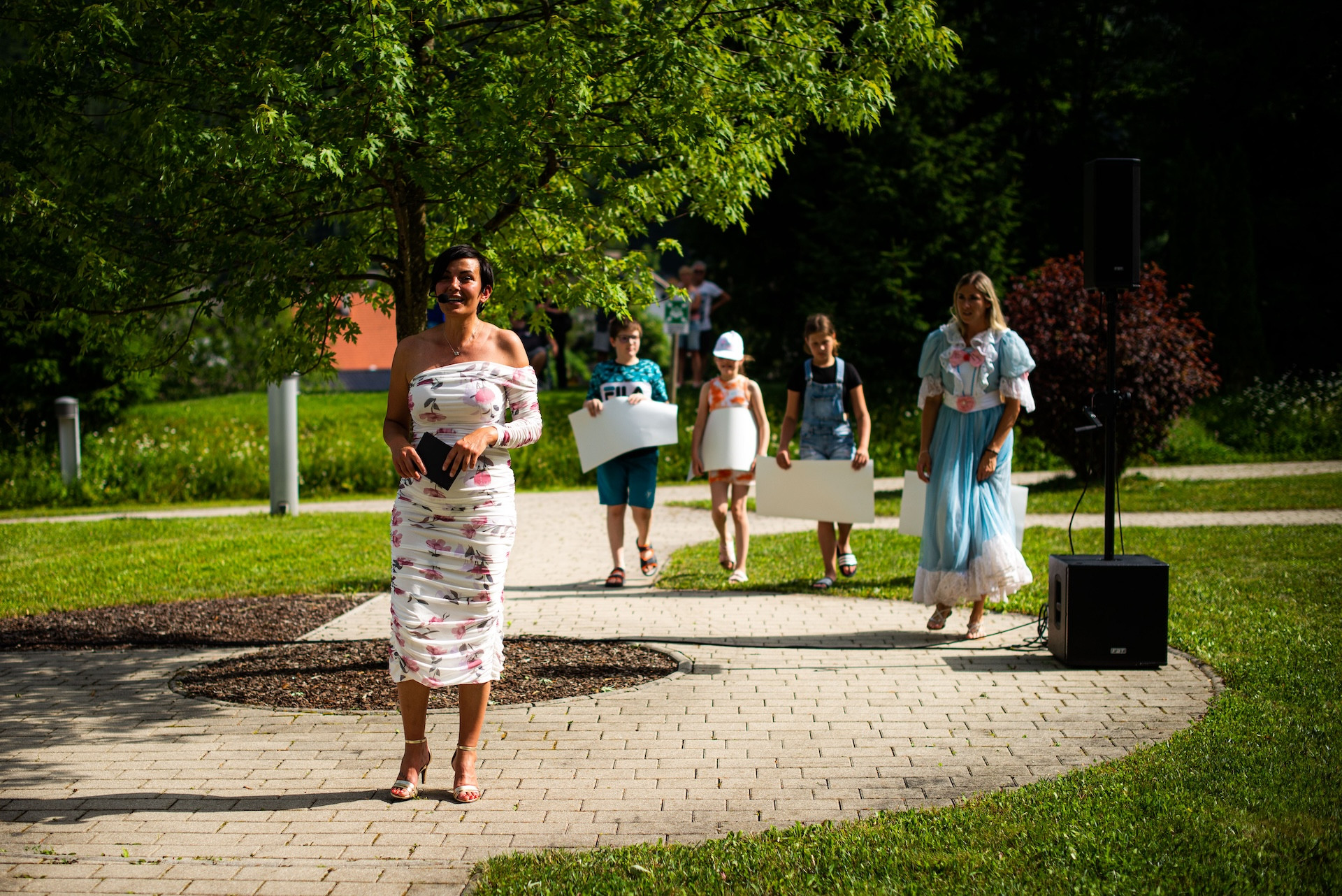 Z Viharnikom skozi čas - v parku doma