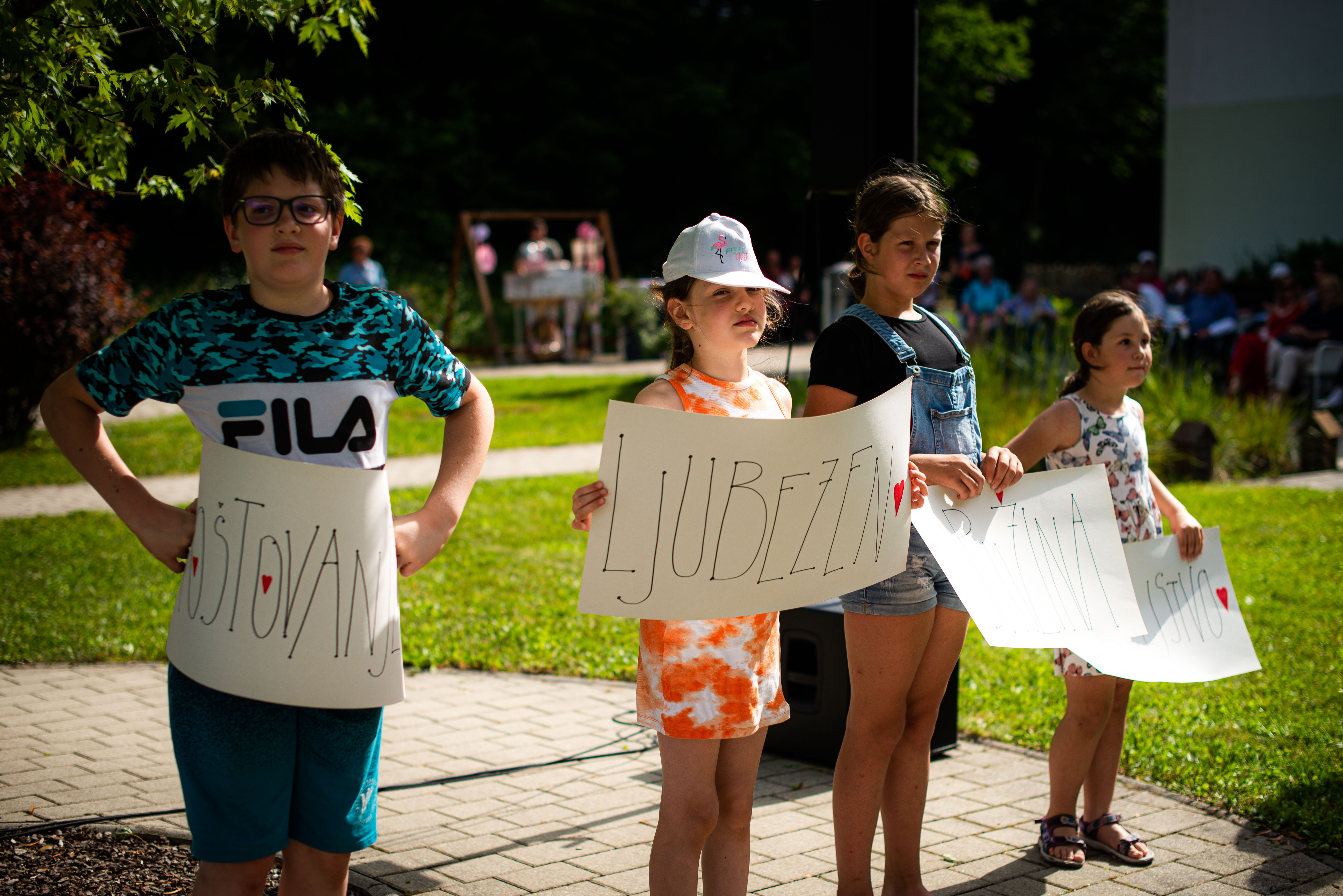 Z Viharnikom skozi čas - v parku doma