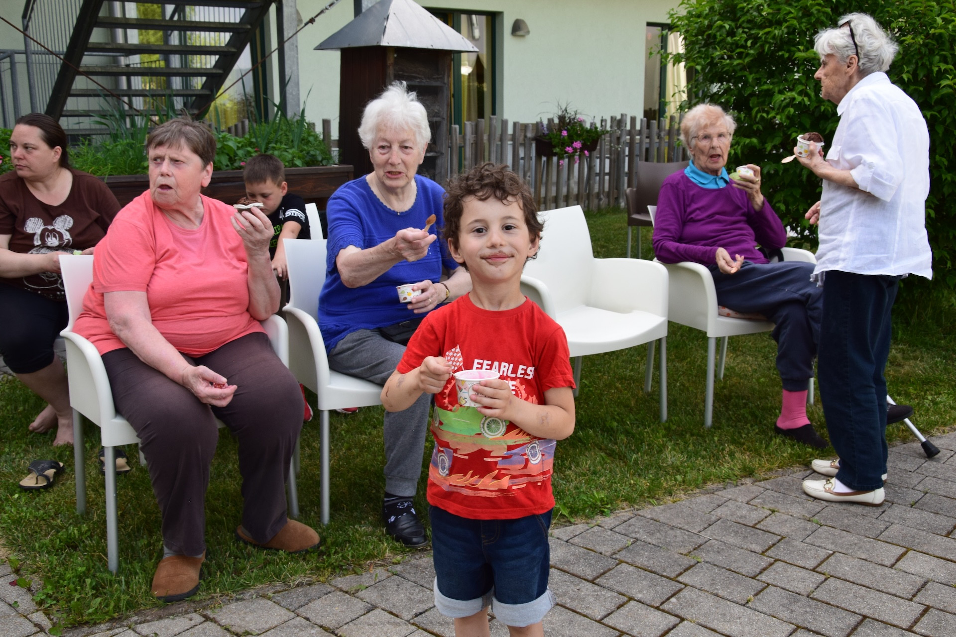 Z Viharnikom skozi čas - v parku doma
