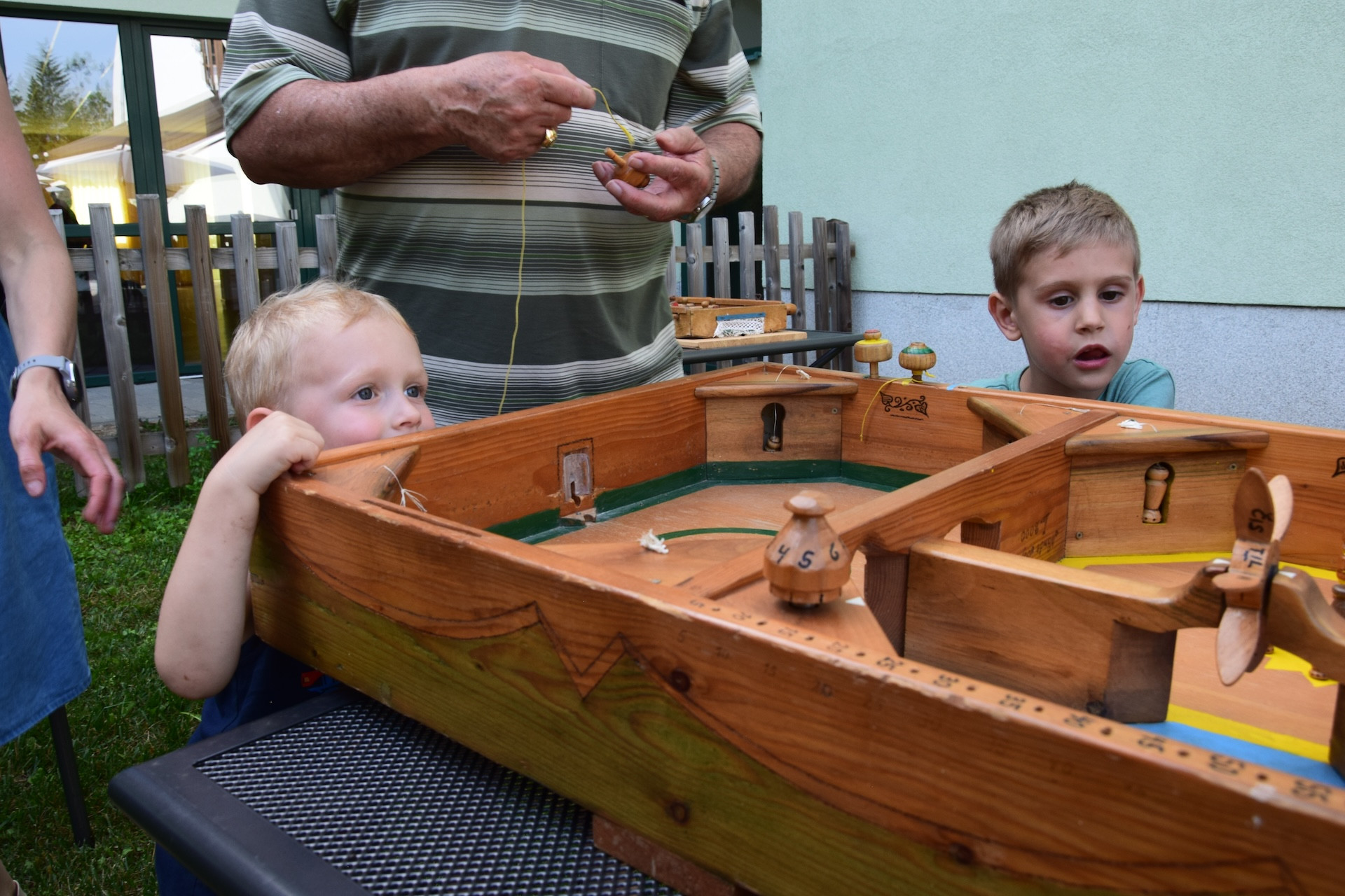 Z Viharnikom skozi čas - v parku doma