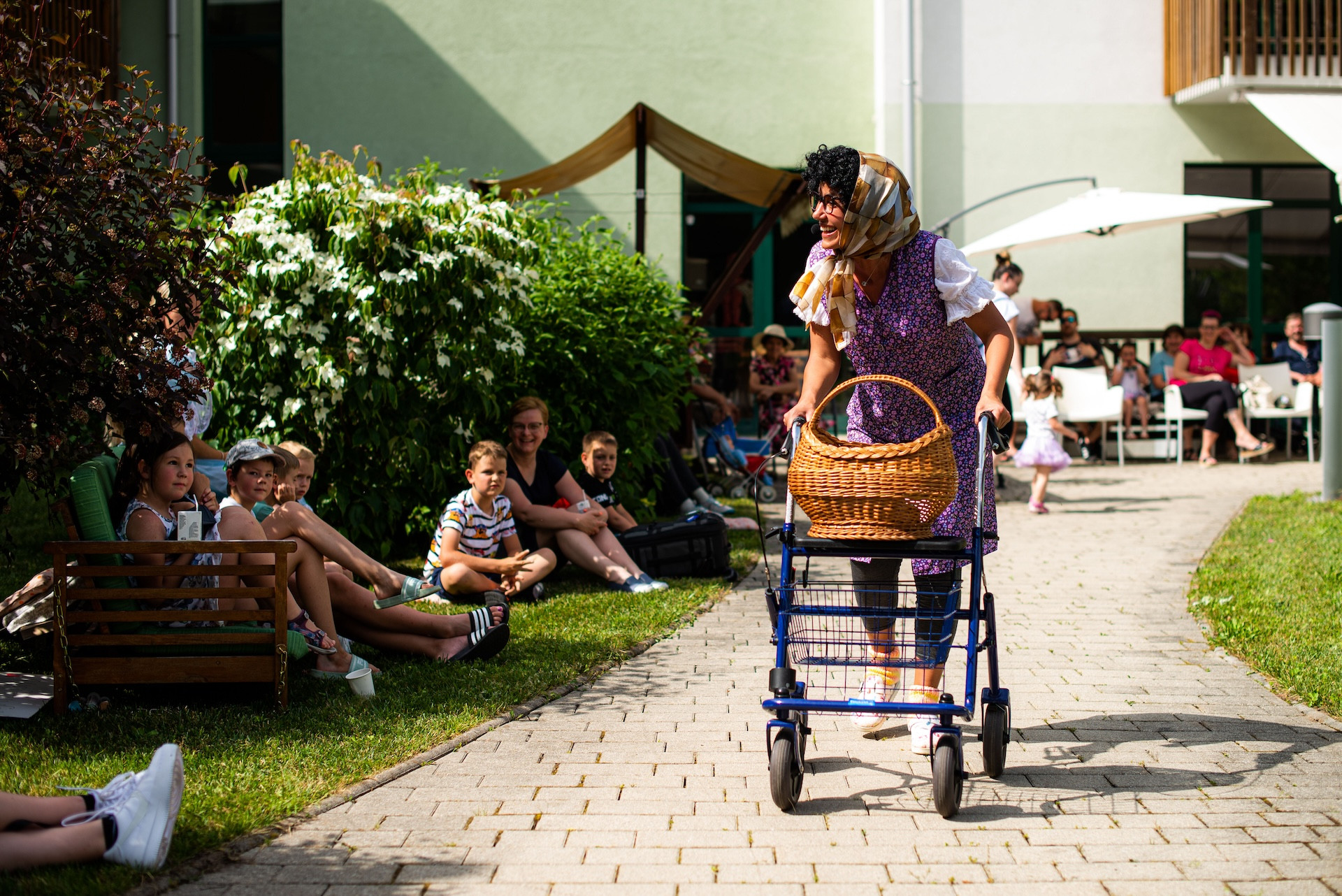 Z Viharnikom skozi čas - v parku doma