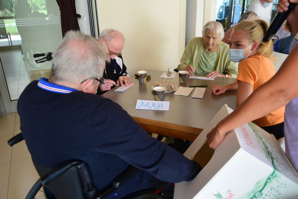 Zadnja poletna tombola