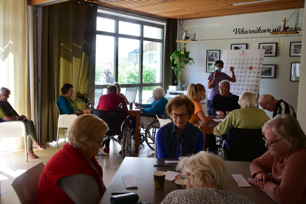 Zadnja poletna tombola