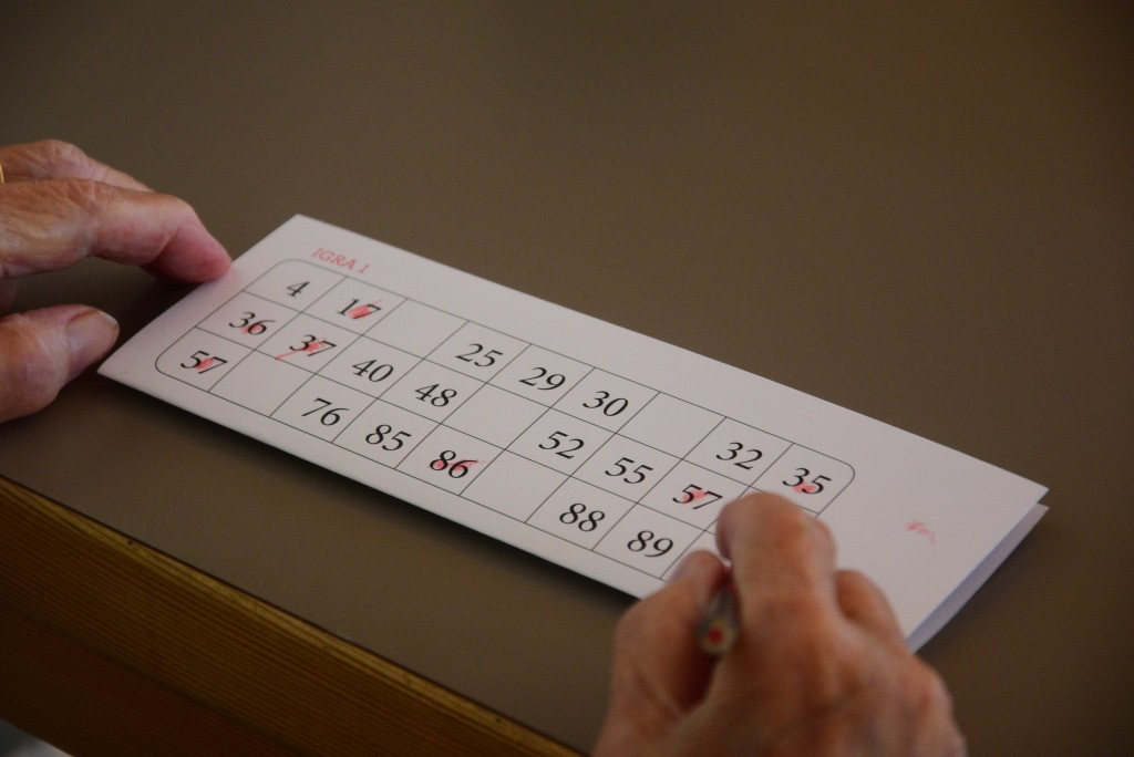 Zadnja poletna tombola