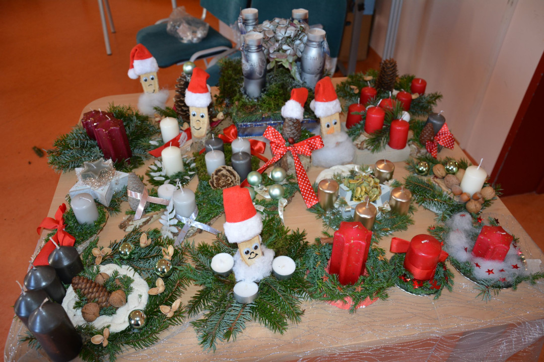 Adventni venček- upanje, mir, veselje, ljubezen