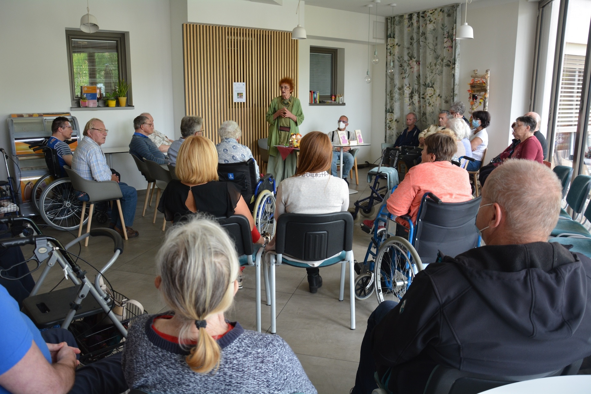 Ana Cajnko nam je predstavila knjigo Demenca, moja učiteljica