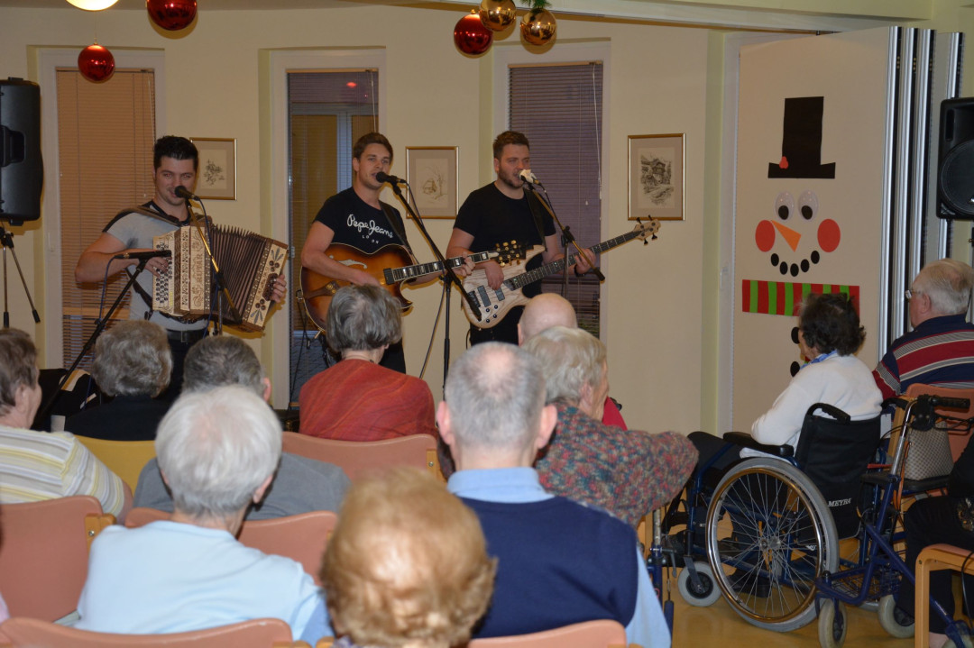 Ansambel Zadetek v Pegazovem domu