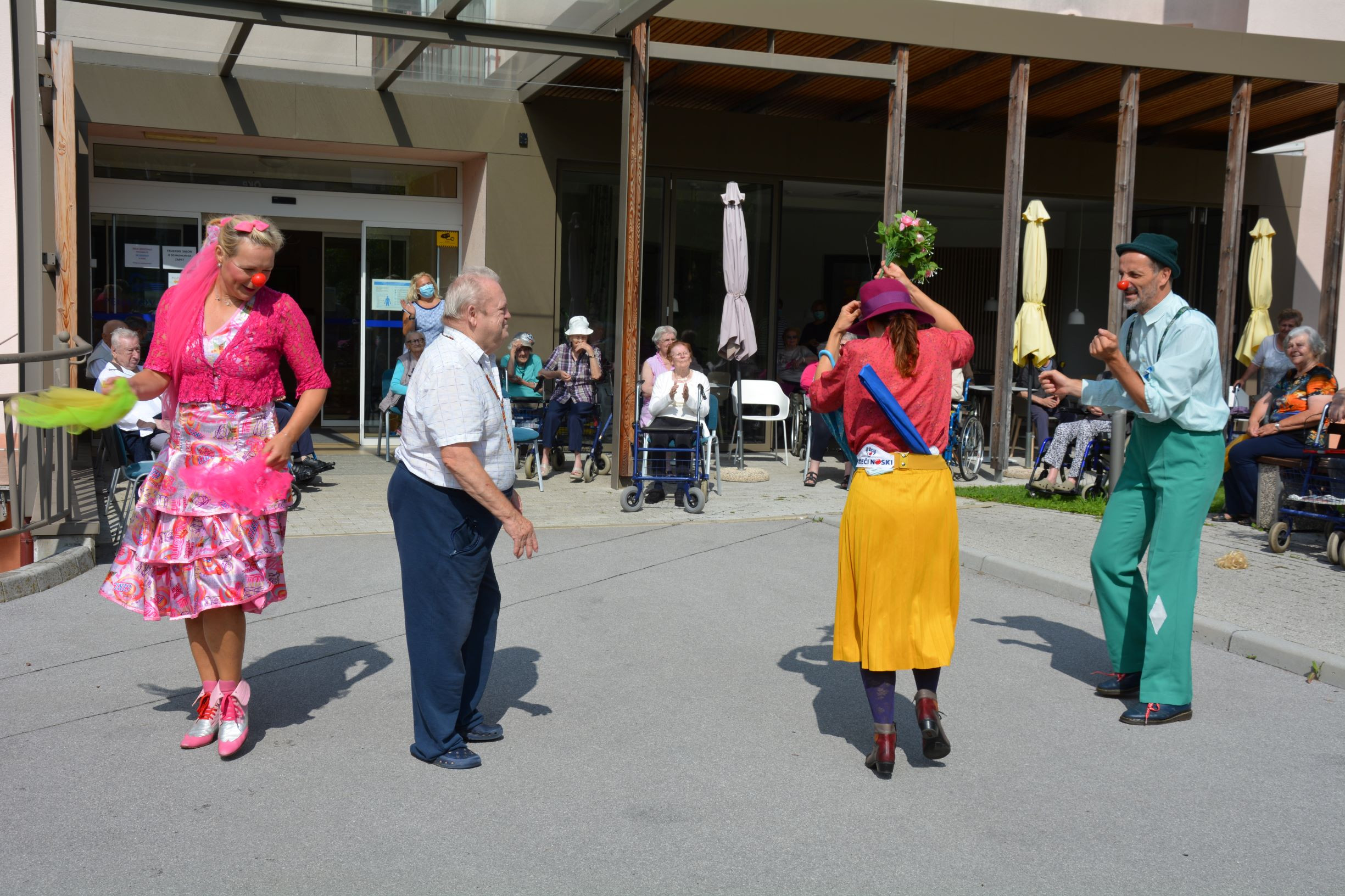 Avgust v Pegazovem domu