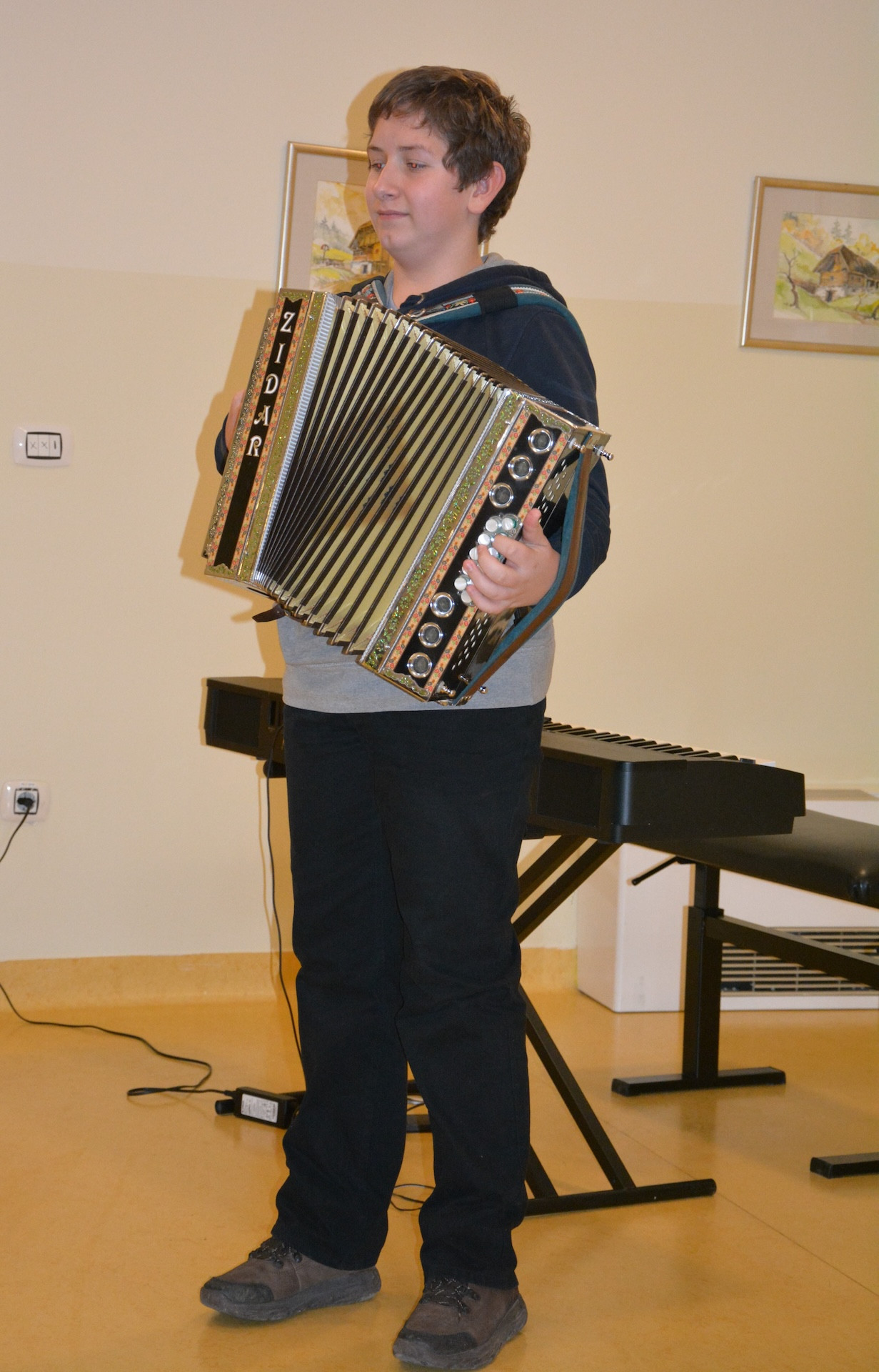 Božični koncert mladih glasbenikov