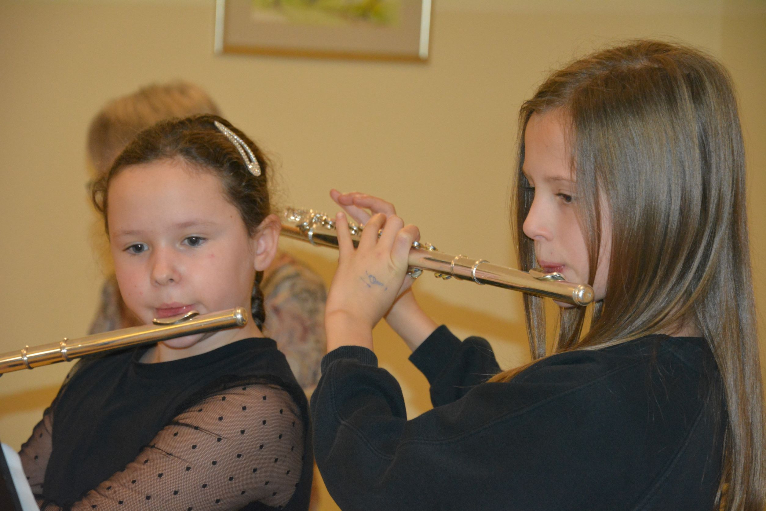 Božični koncert mladih glasbenikov