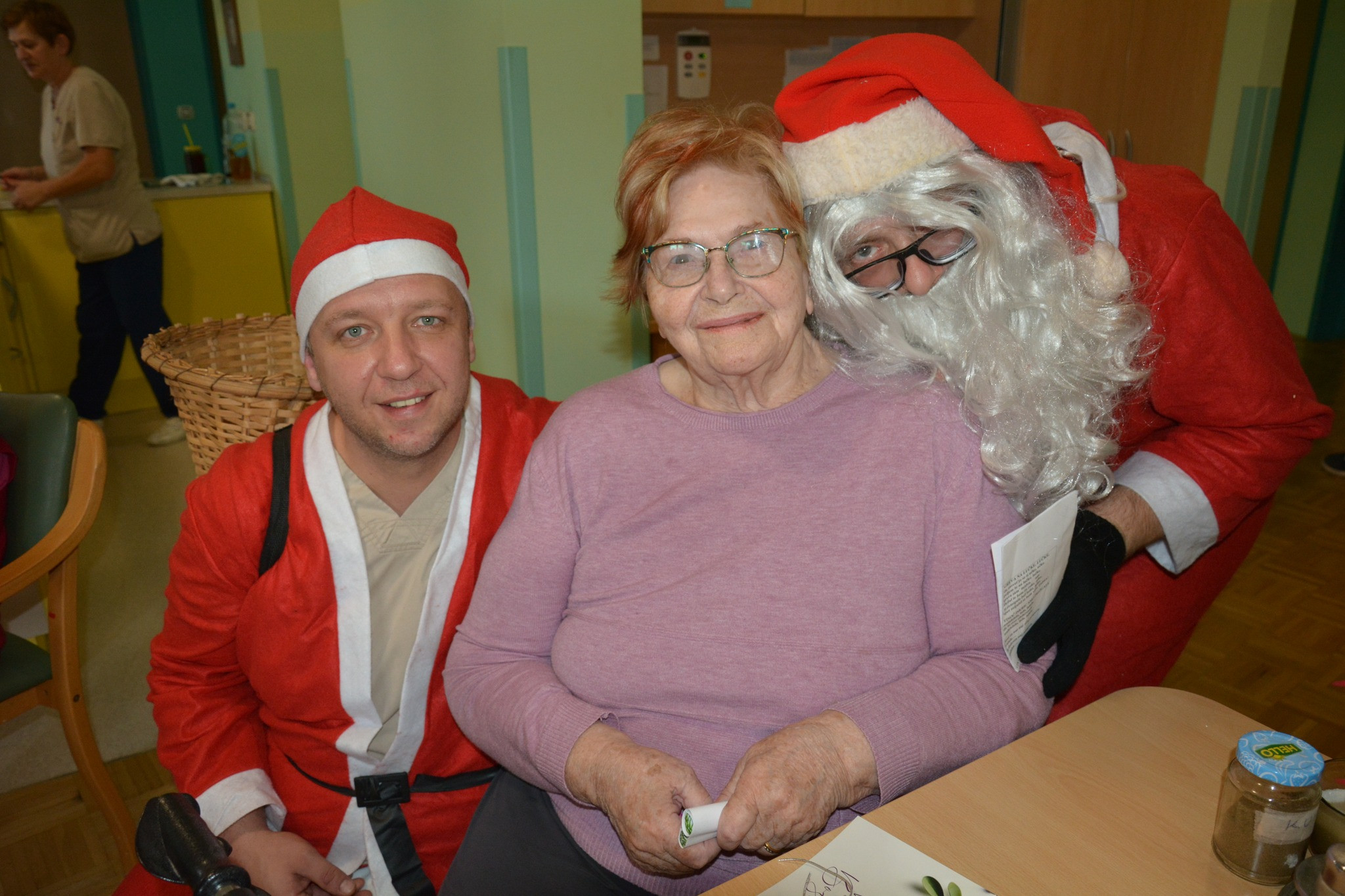 Božični pevski zborček