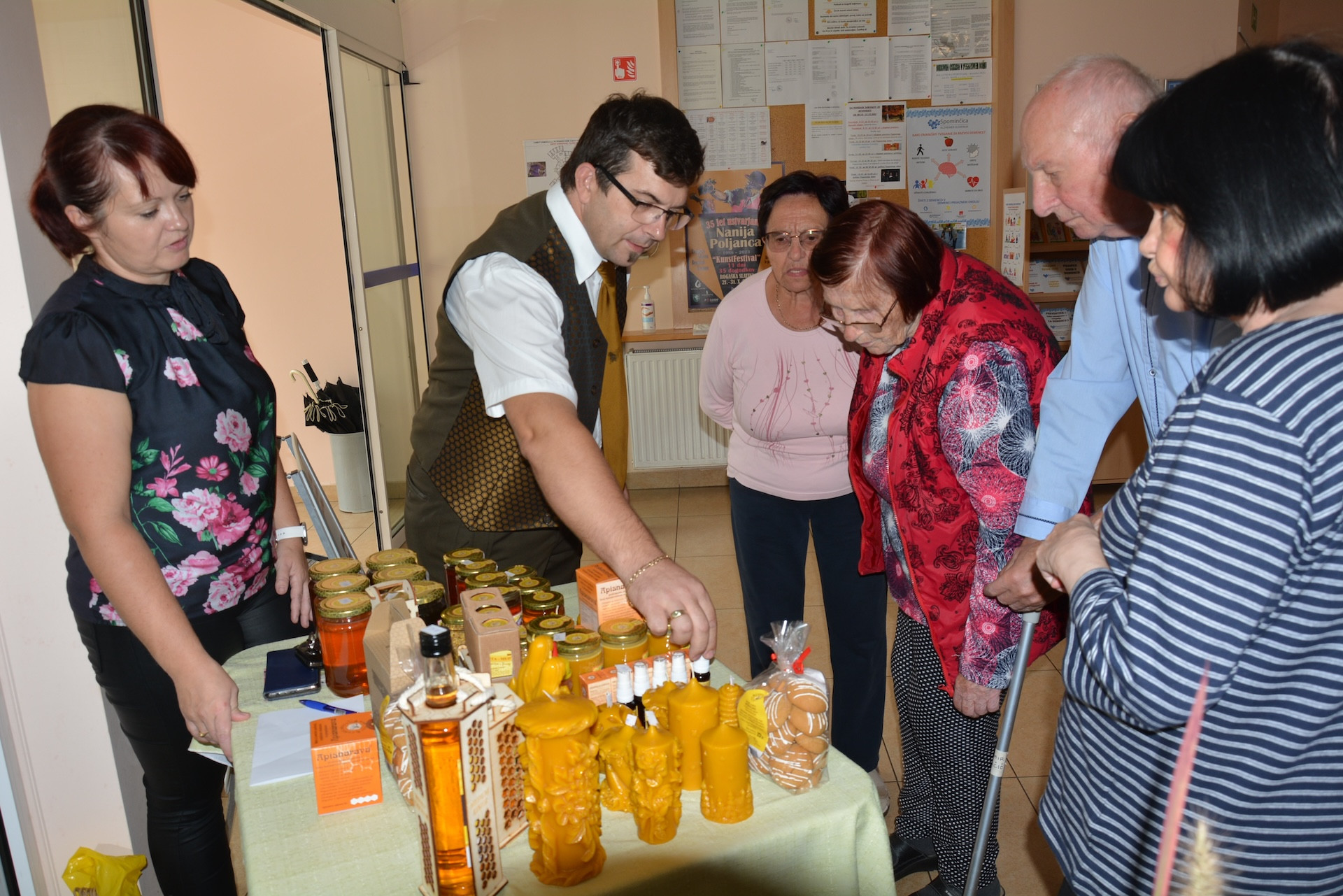 Čebelarska razstava