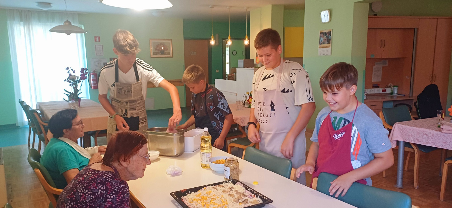 Dan medgeneracijskih vezi