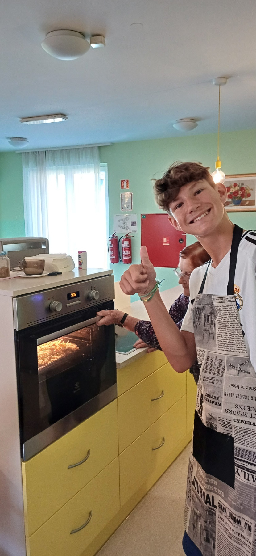 Dan medgeneracijskih vezi