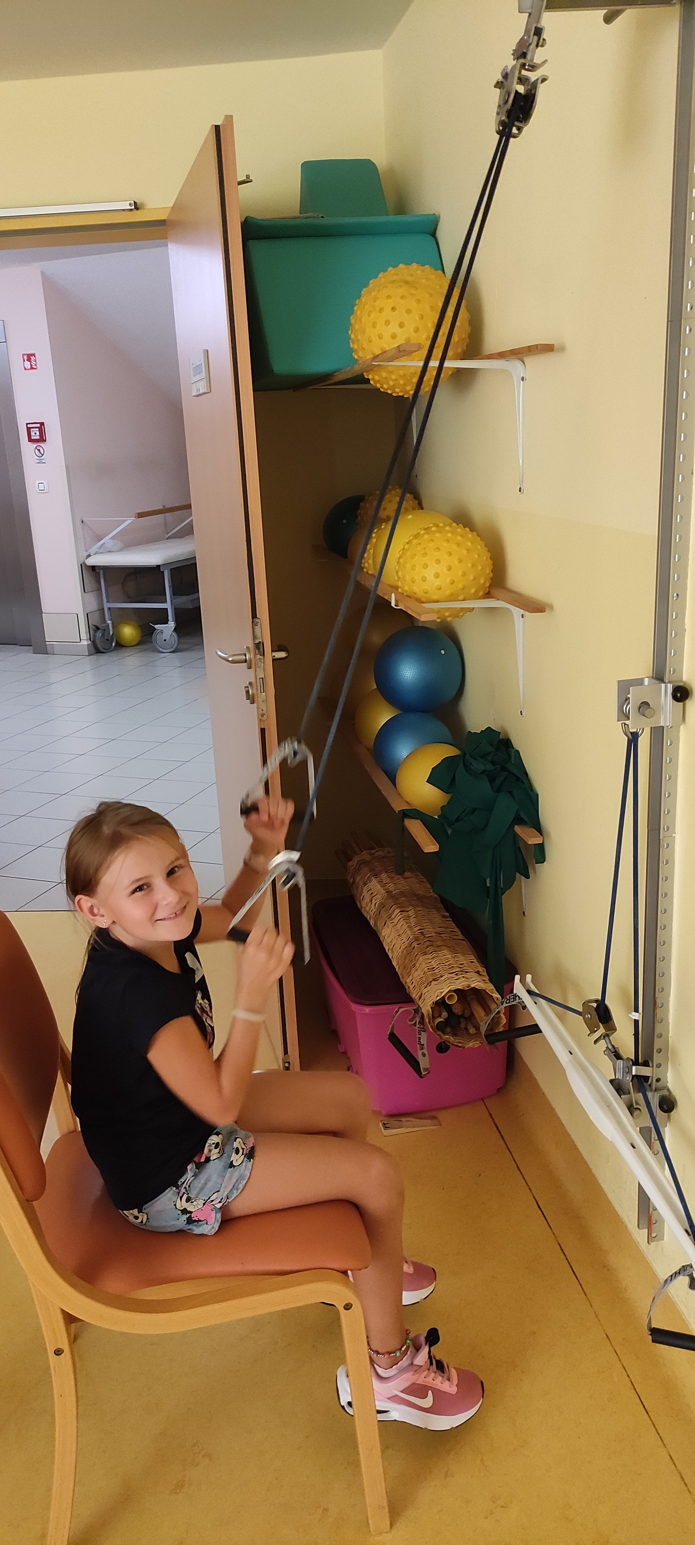 Dan medgeneracijskih vezi