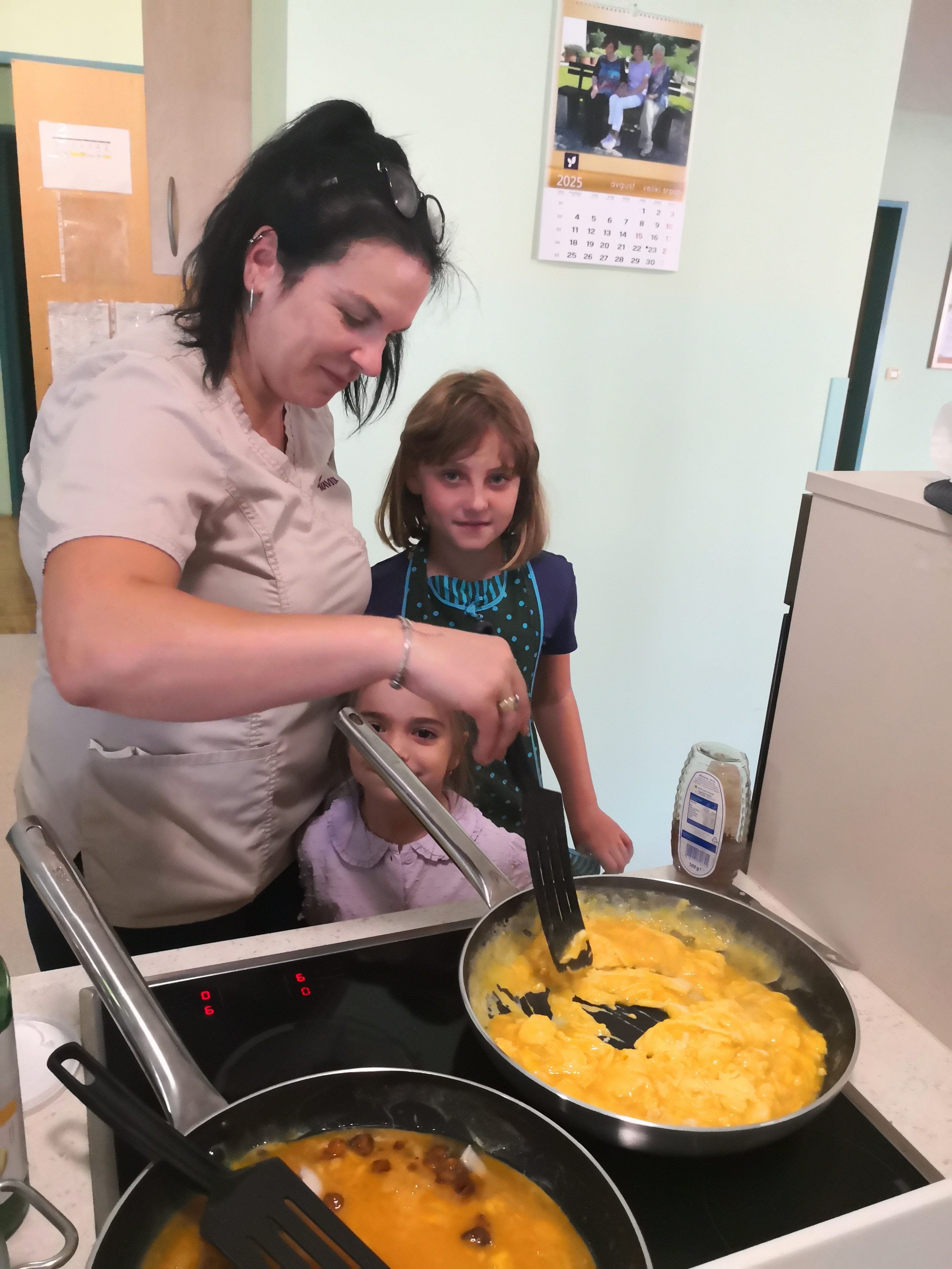 Dan odprih vrat otrokom zaposlenih