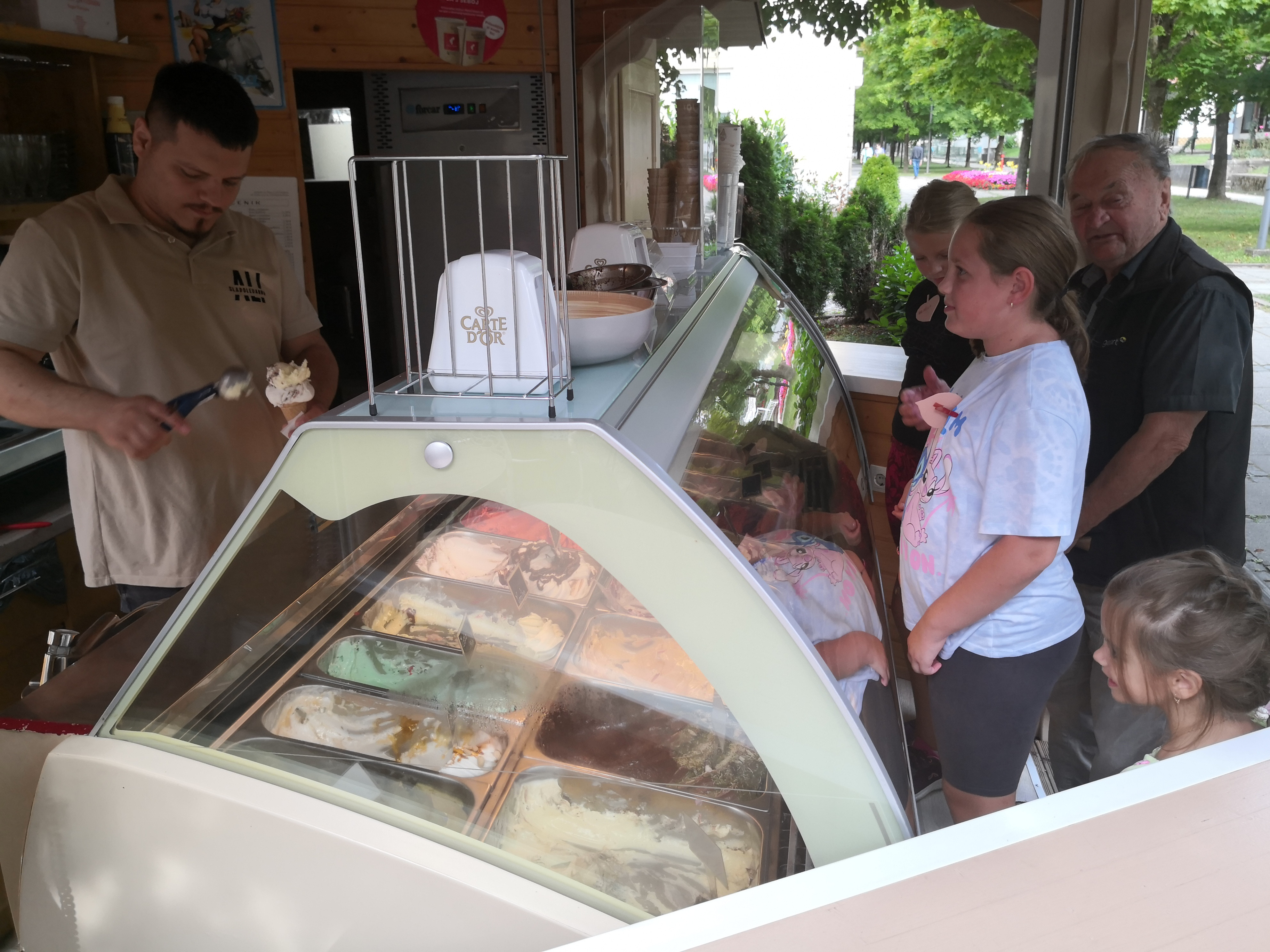 Dan odprih vrat otrokom zaposlenih