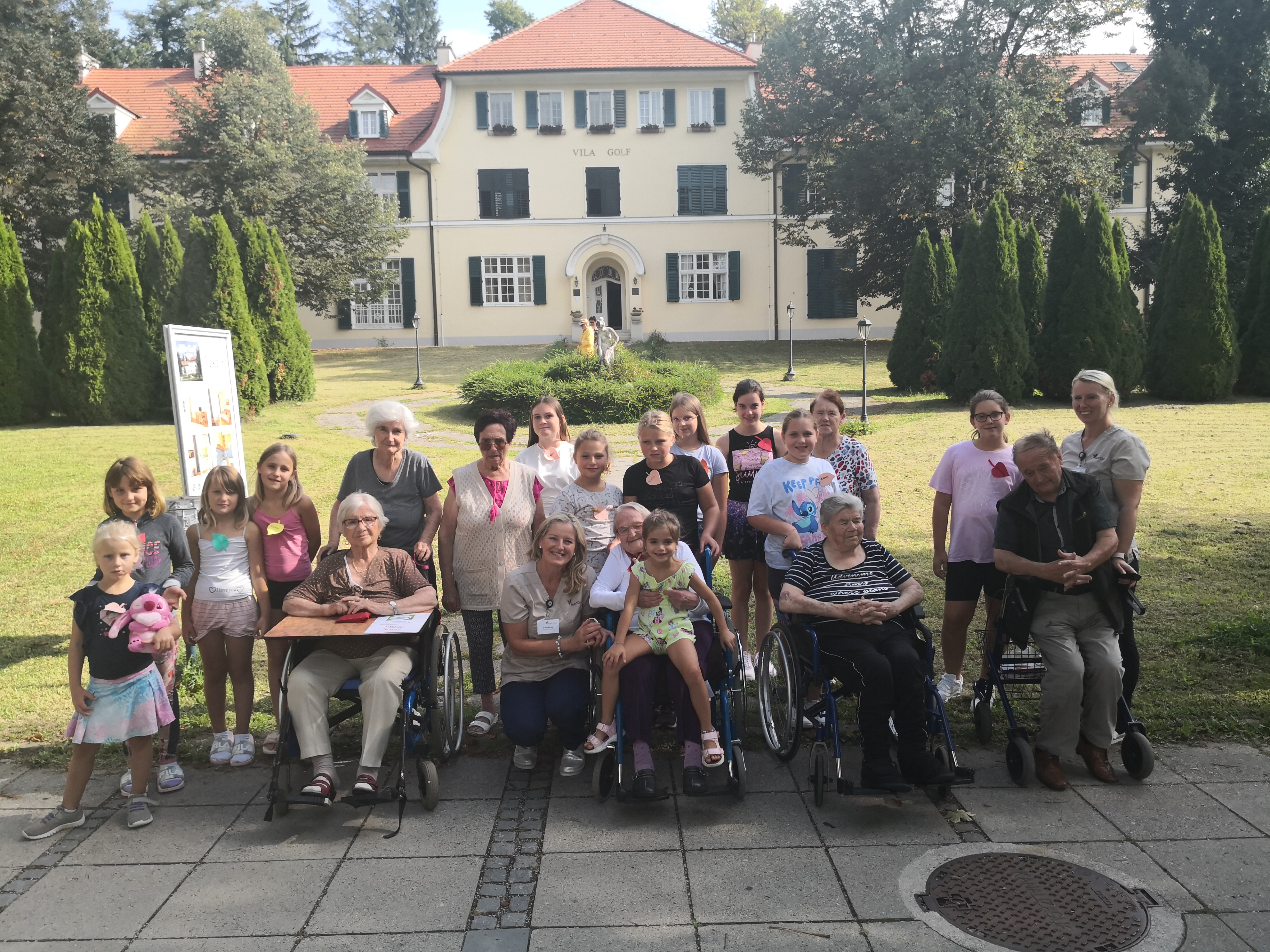 Dan odprih vrat otrokom zaposlenih