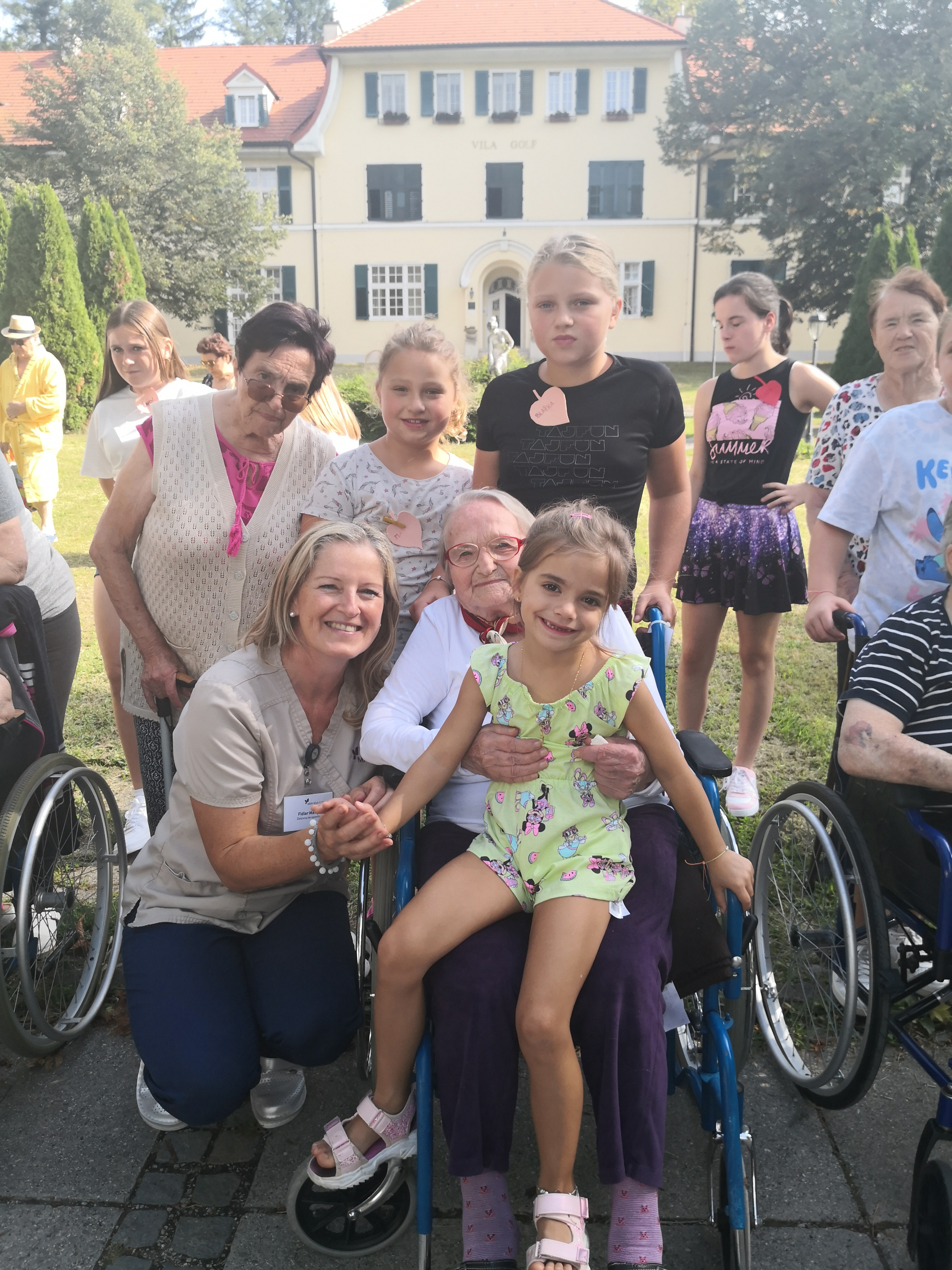 Dan odprih vrat otrokom zaposlenih