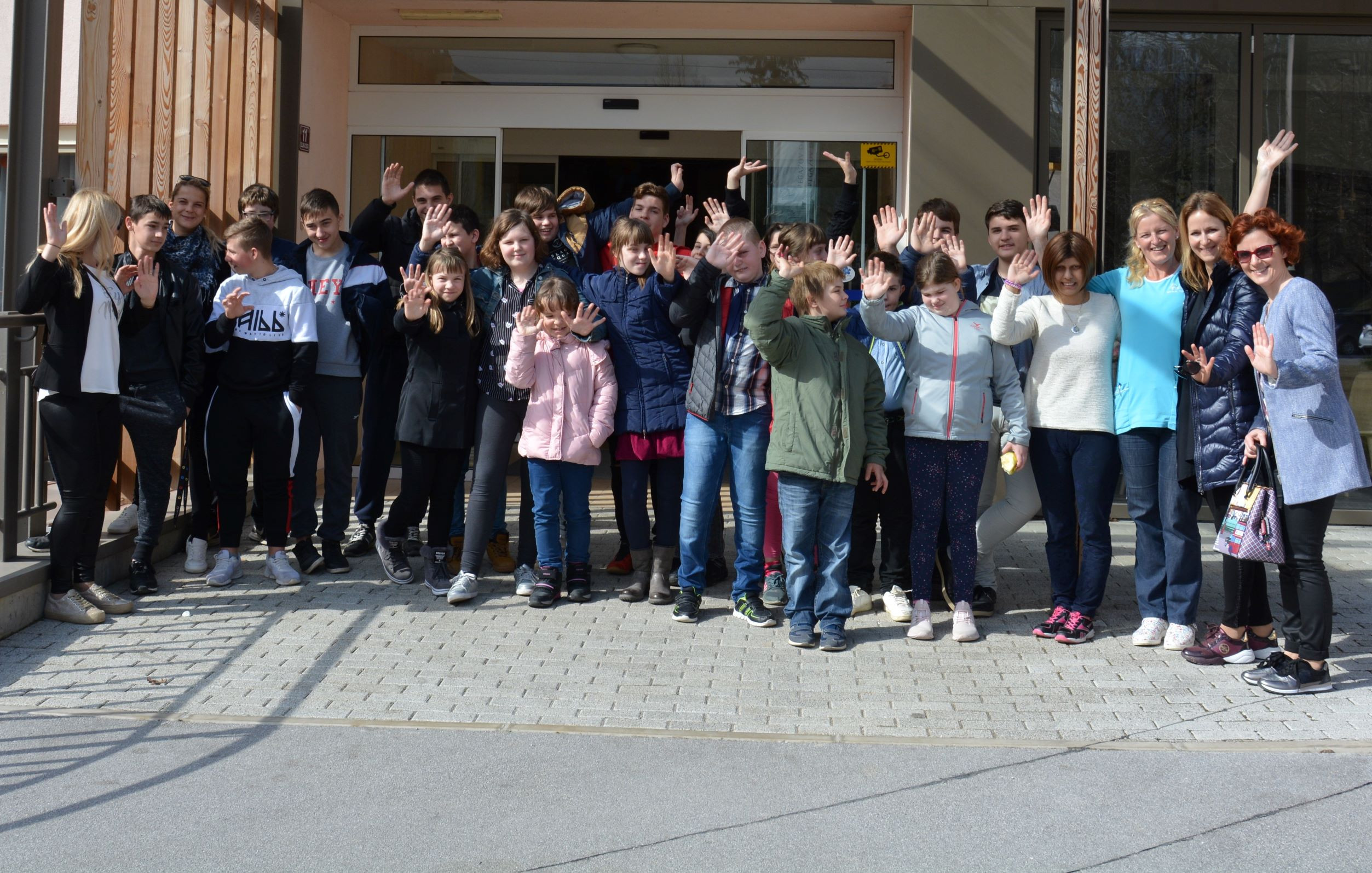 Dan žena z učenkami in učenci III. Osnovne šole Rogaška Slatina