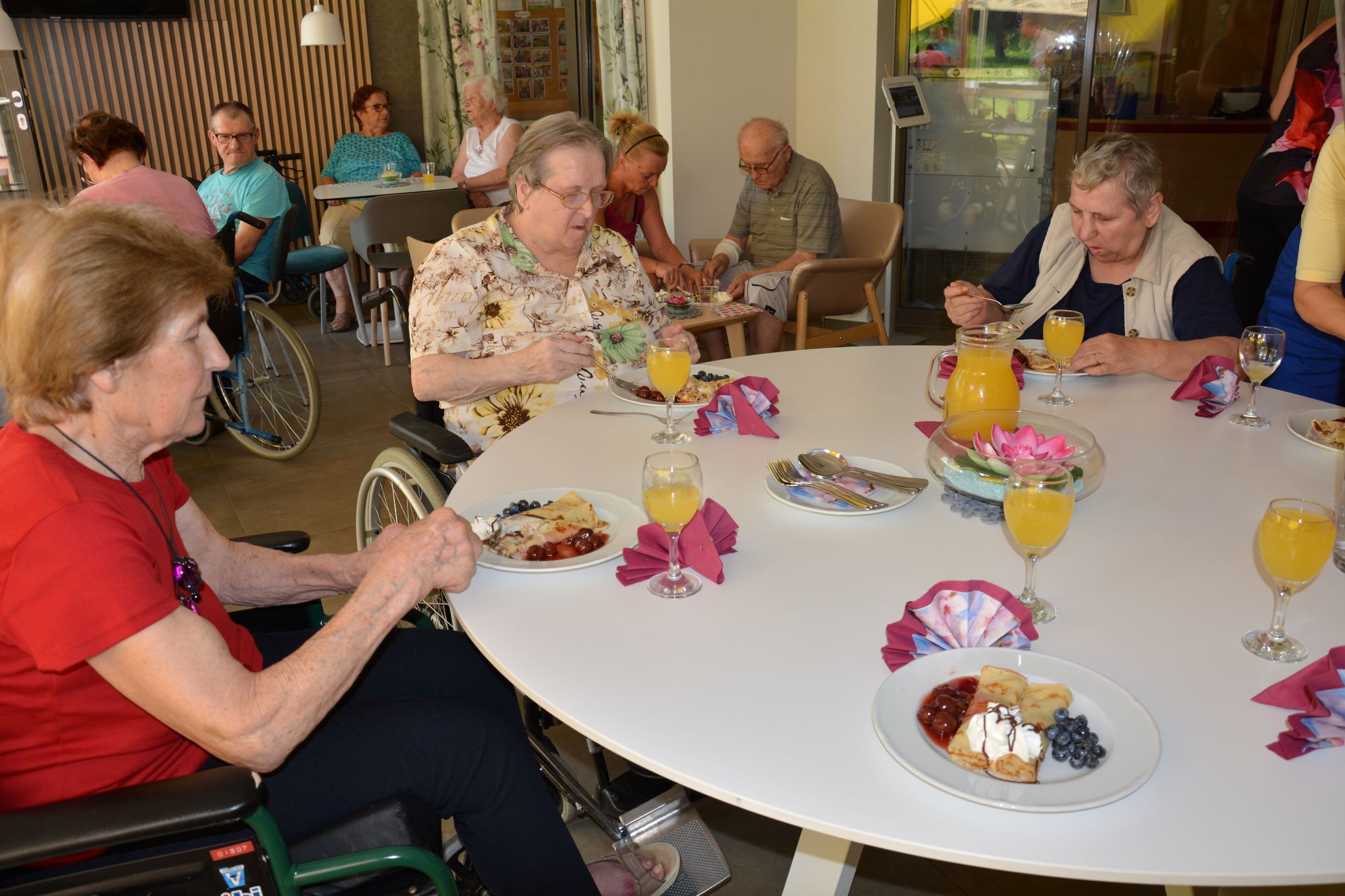 Danes praznujejo Ane...