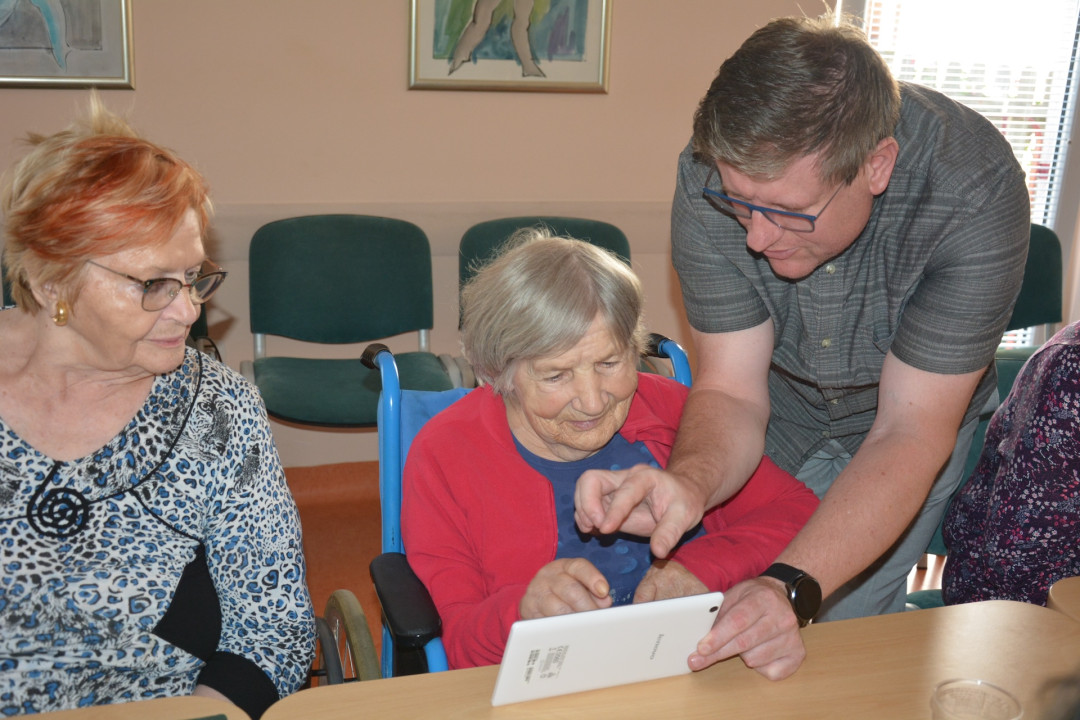 Digitalno izobraževanje za starejše