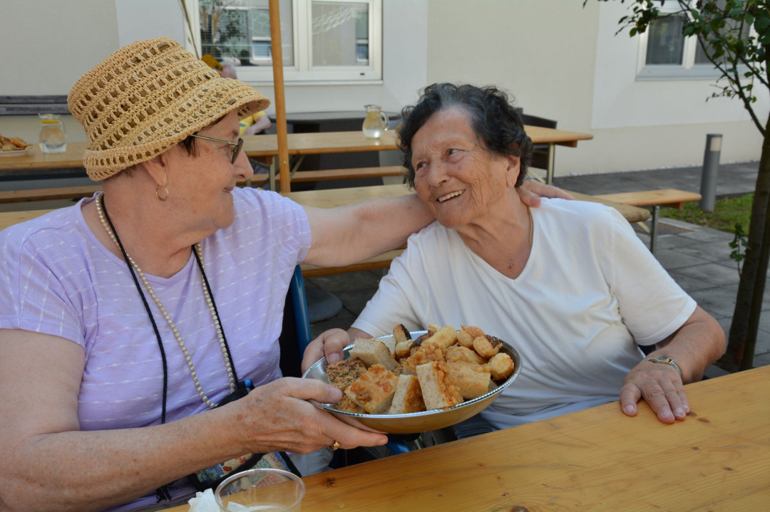 Družabno srečanje stanovalcev in zaposlenih domov Rogaška Slatina, Poljčane in Slovenska Bistrica