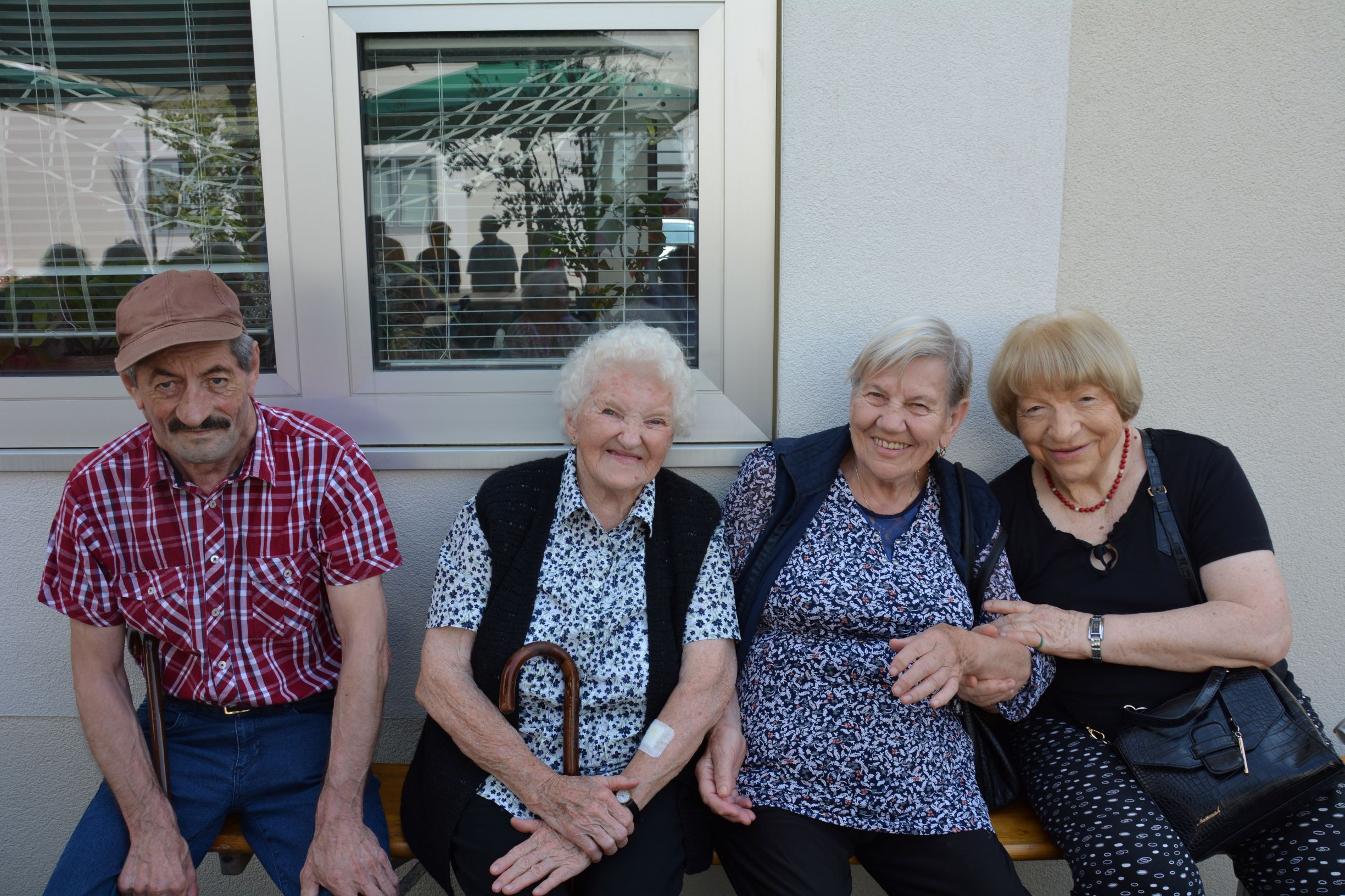 Družabno srečanje stanovalcev in zaposlenih domov Rogaška Slatina, Poljčane in Slovenska Bistrica
