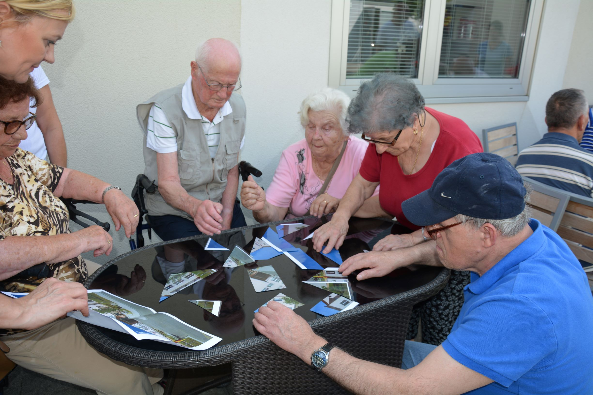 Družabno srečanje stanovalcev in zaposlenih domov Rogaška Slatina, Poljčane in Slovenska Bistrica