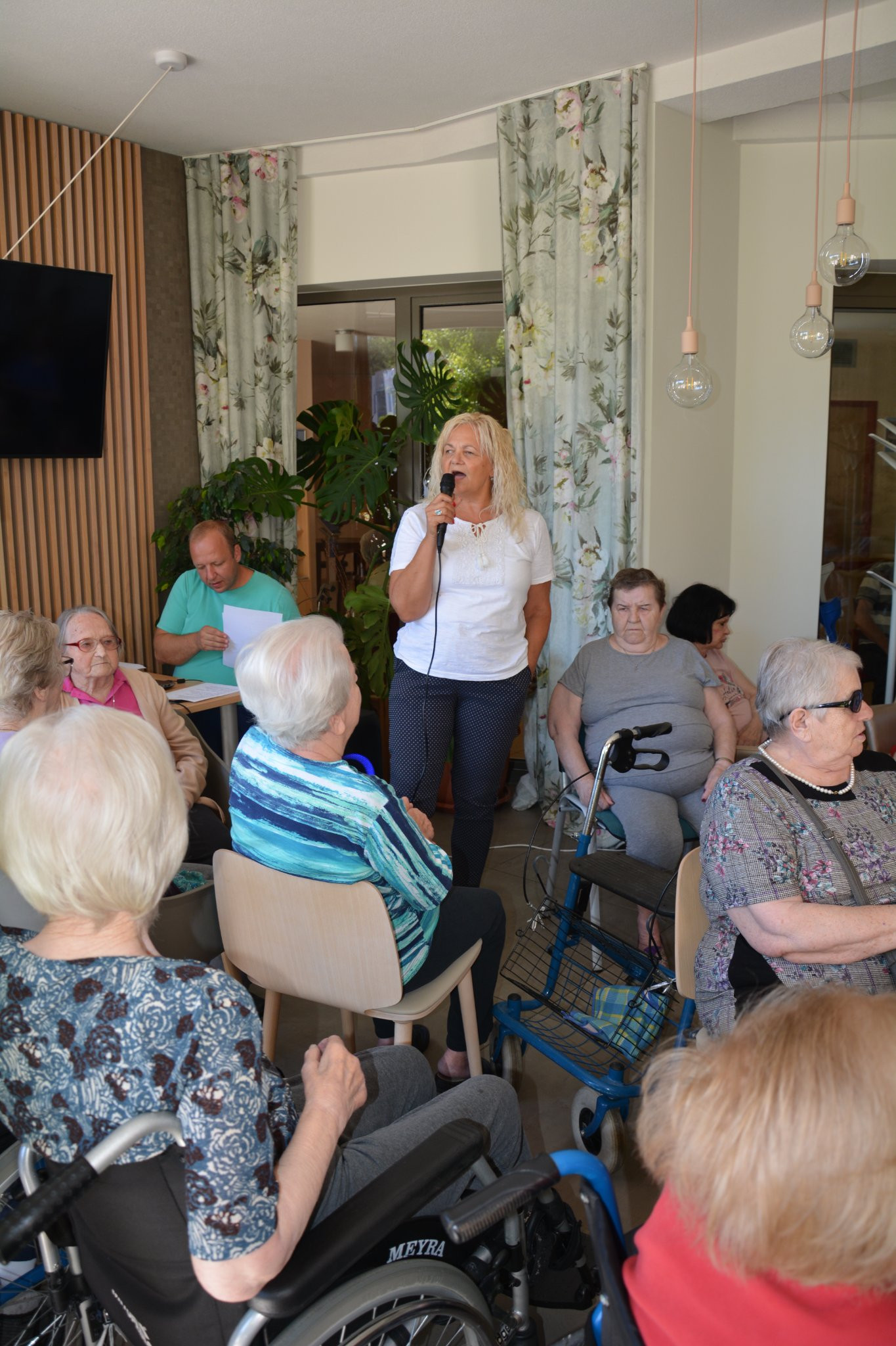 Festival palačink in zabava s karaokami