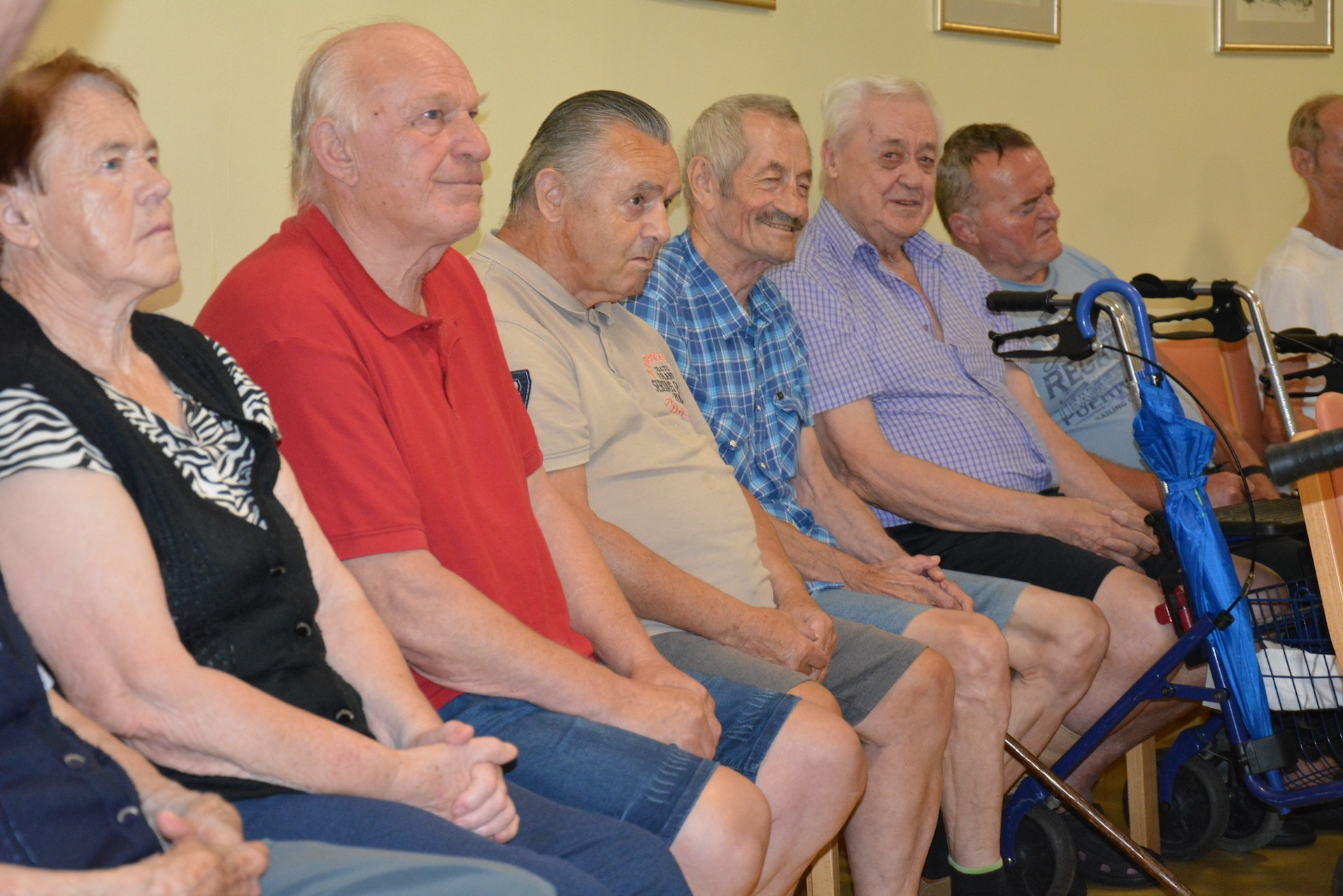 Imeti je lepo prijatelje ob sebi