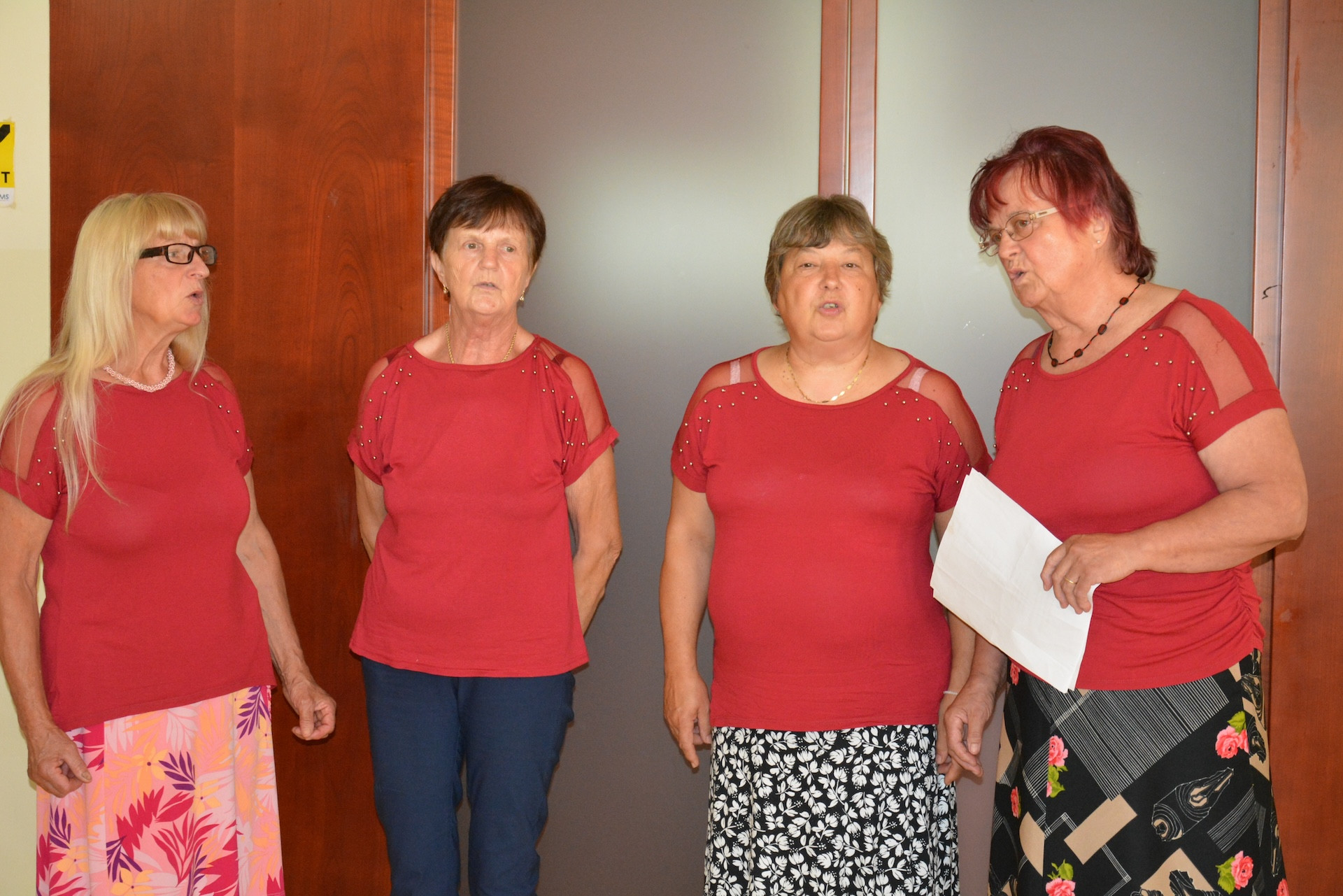 Imeti je lepo prijatelje ob sebi