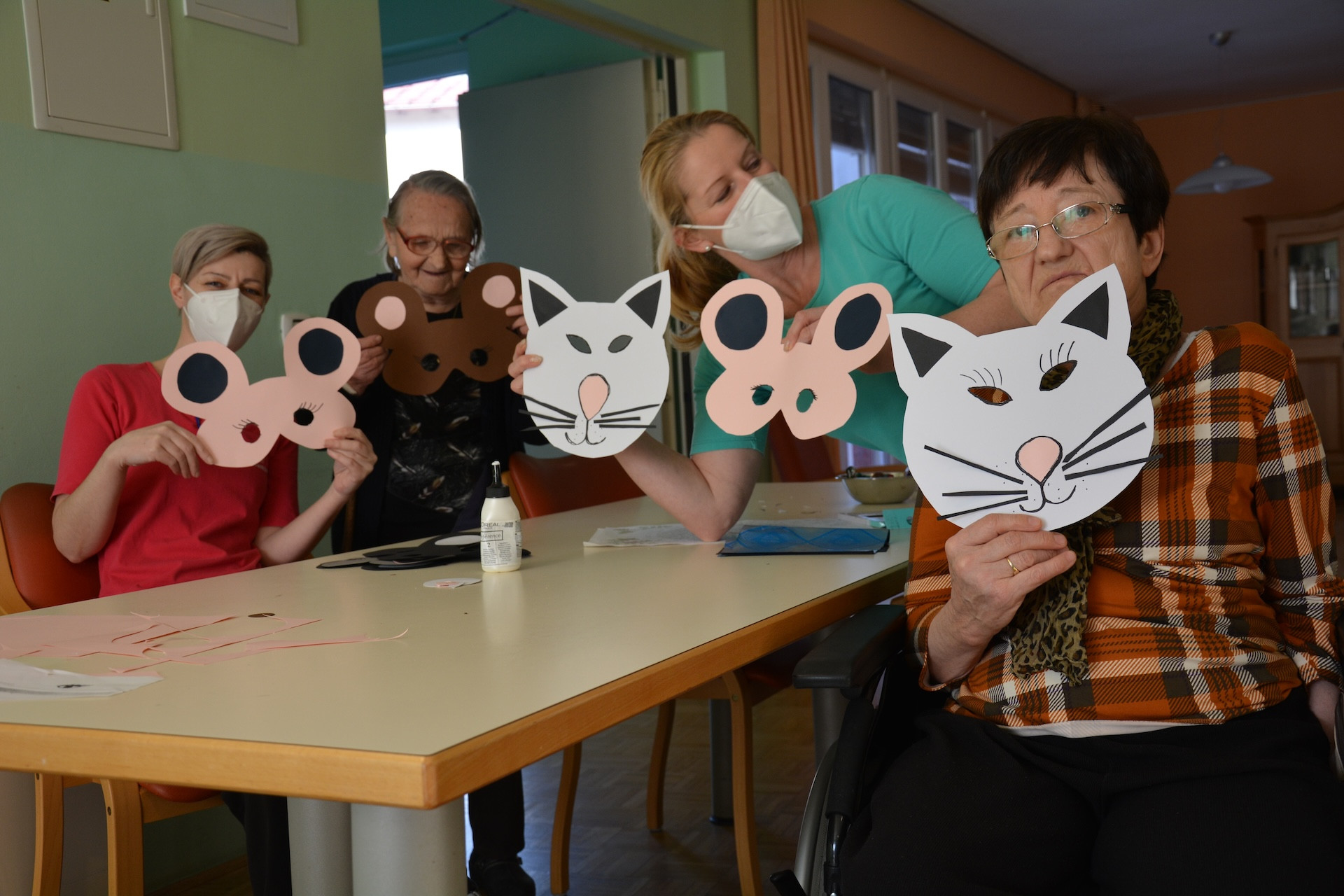 Izdelava pustnih mask