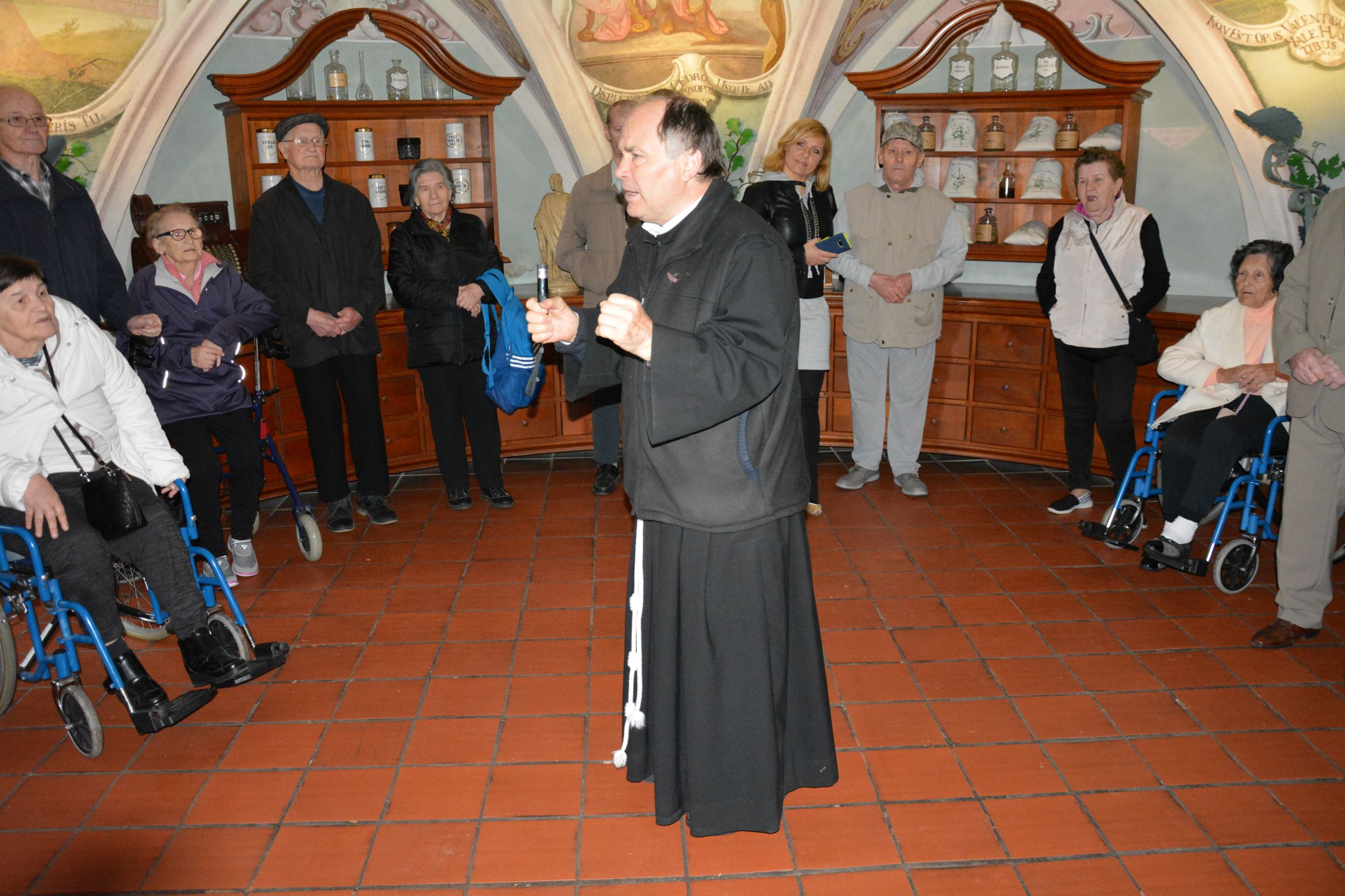 Izlet stanovalcev v Olimje