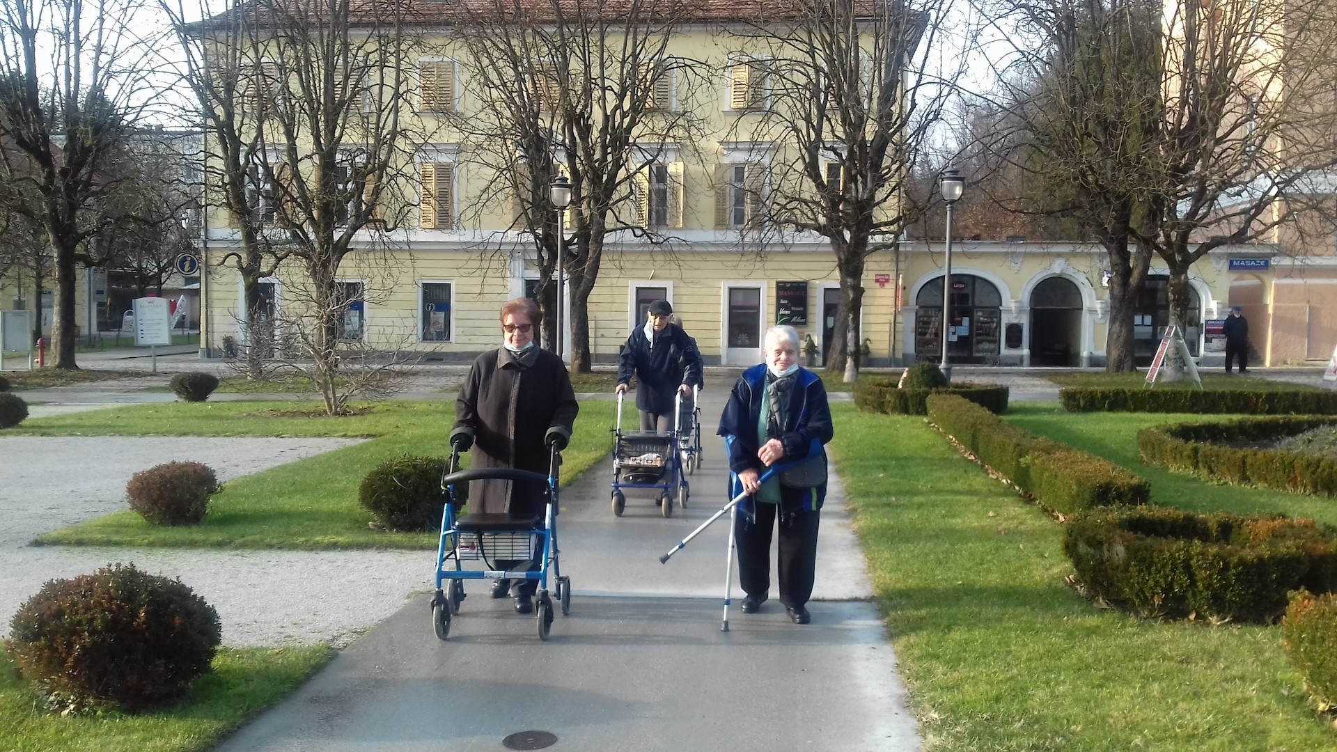 Januarski sprehodi so uvod v celoletno gibanje zunaj in znotraj