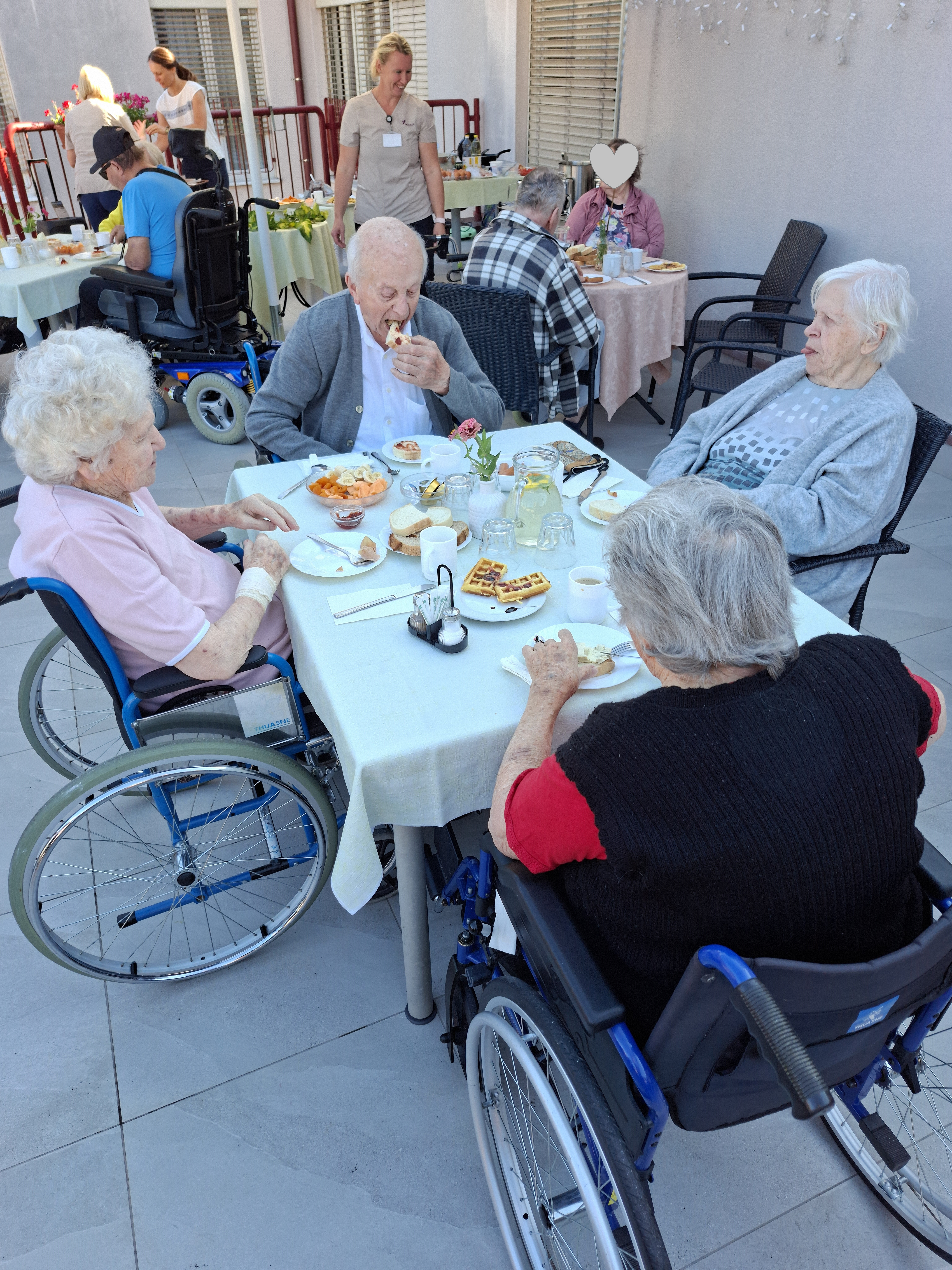 JUTRO, KI SE ZAČNE DRUGAČE